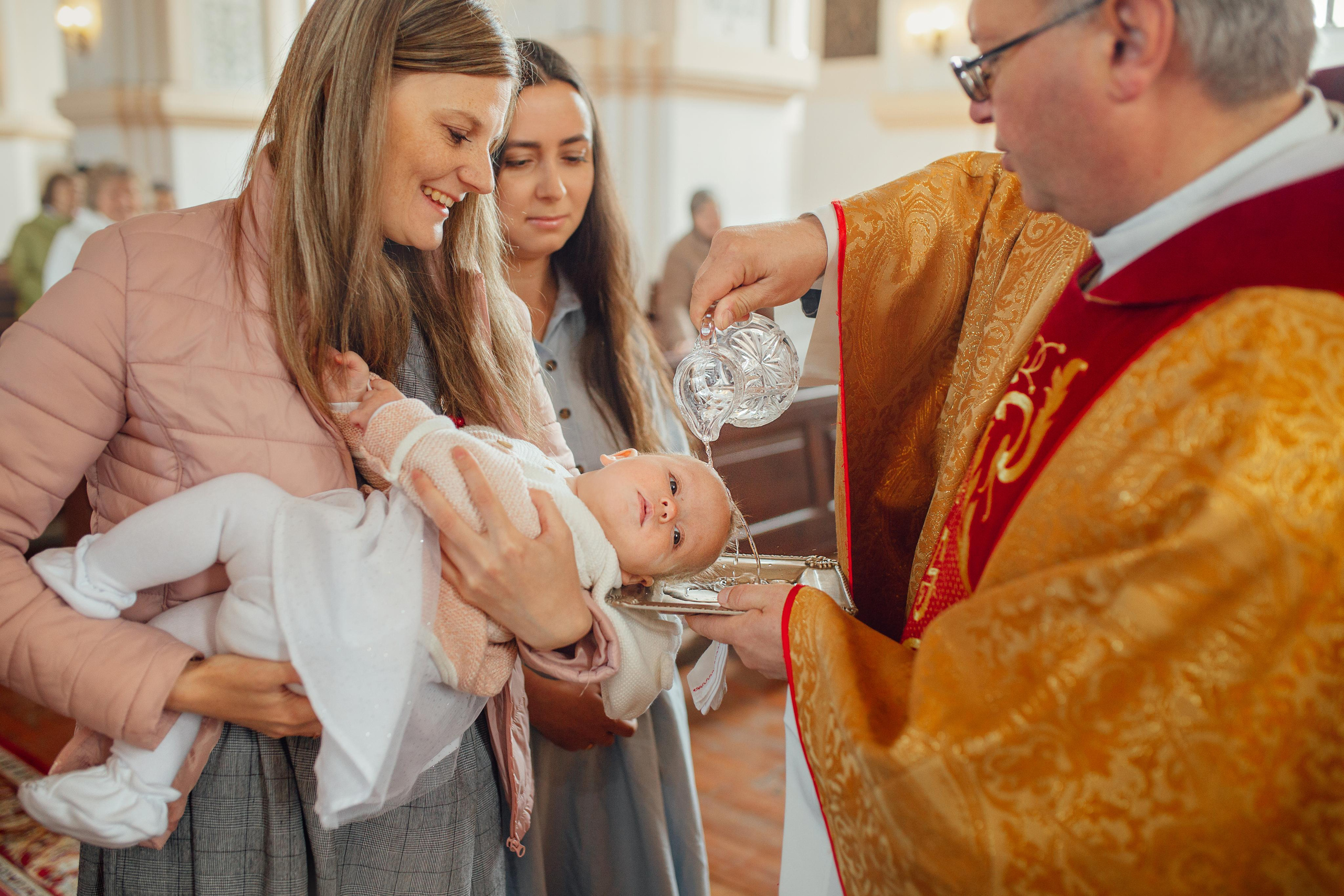 Таинство крещения Вероники