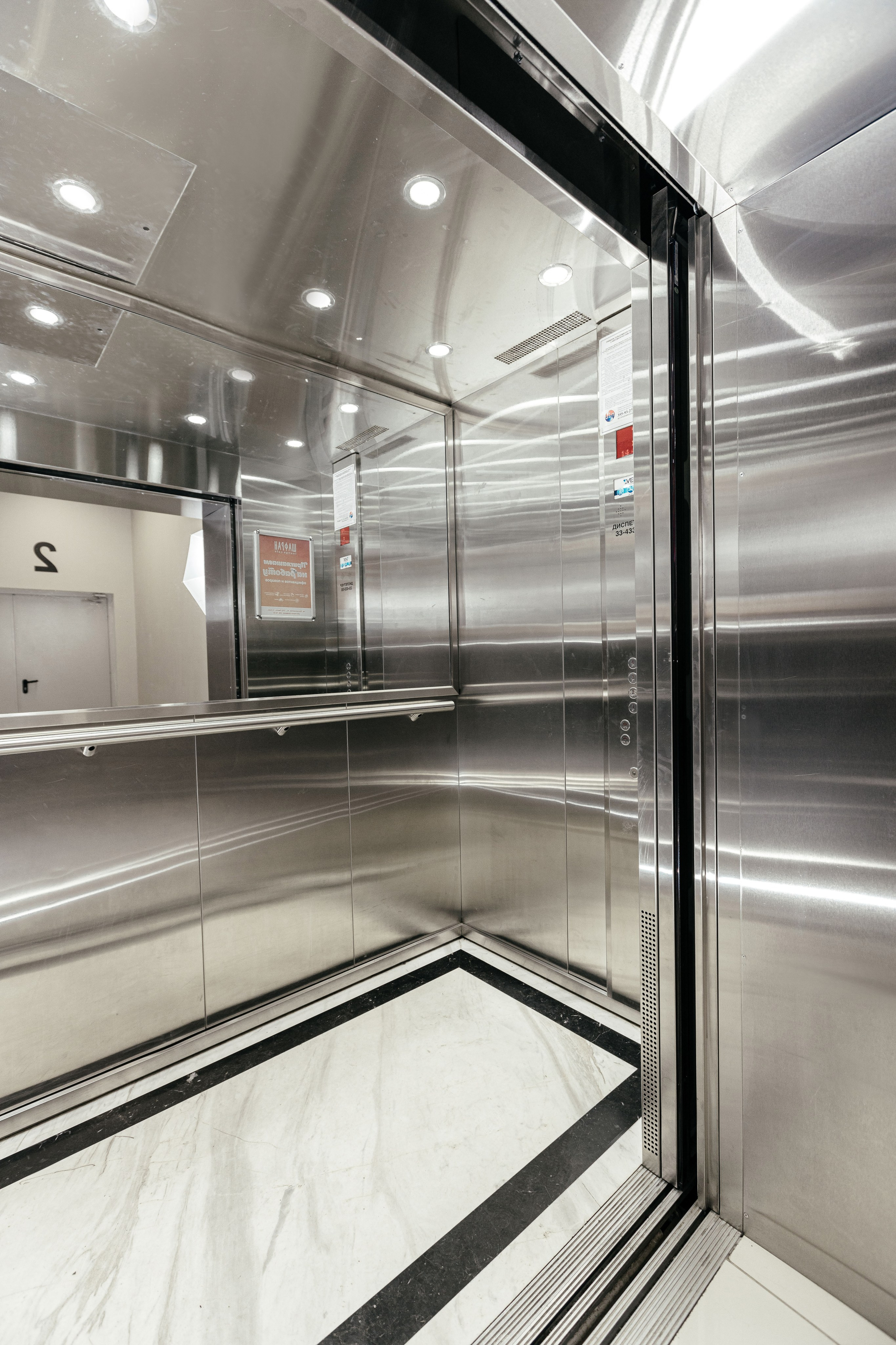 Контент съемка для компании по производству лифтового оборудования. Фотограф для бизнеса Константин Брусницын в Екатеринбурге