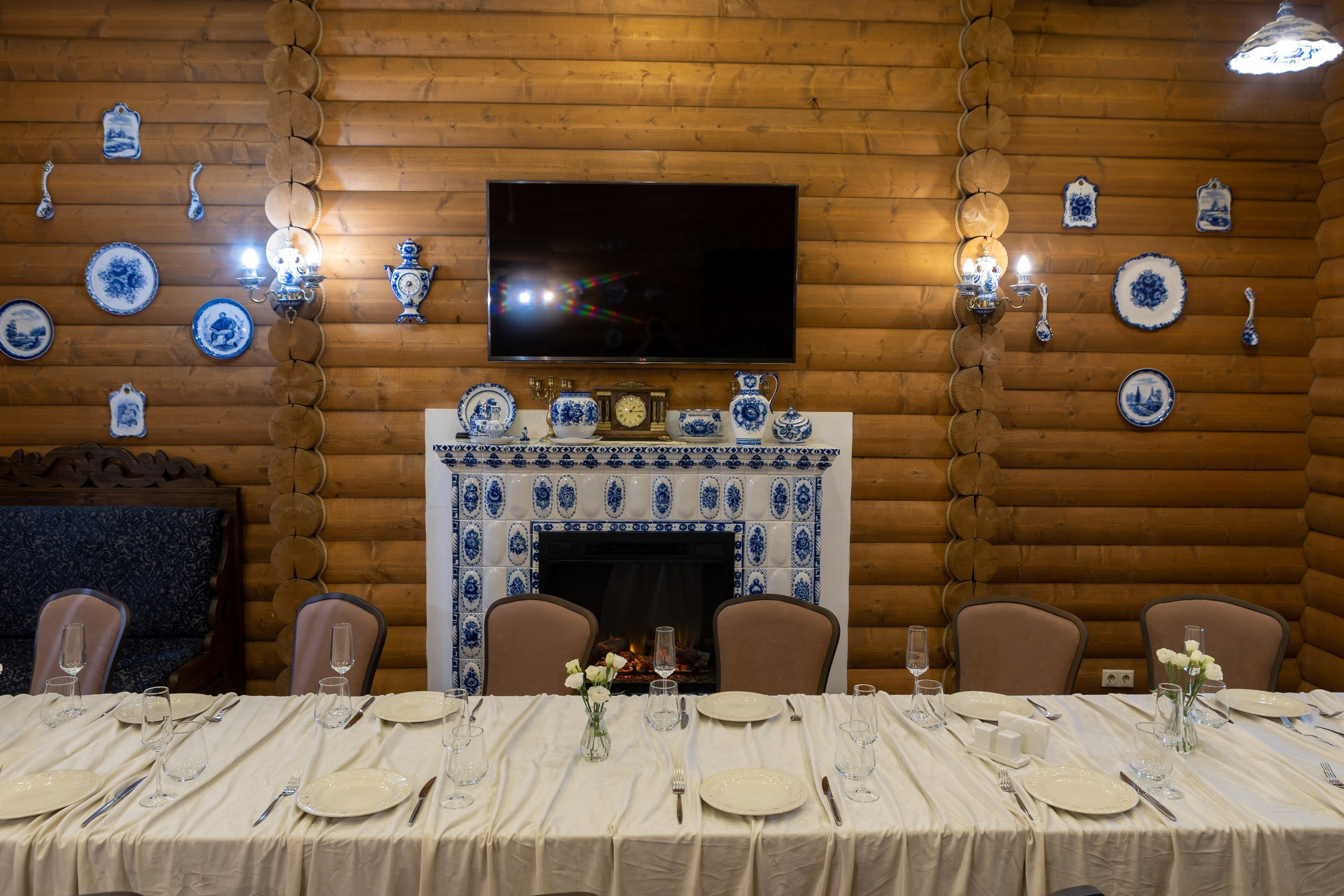 Банкетный зал «Гжель», ресторана «Дача ". Фотограф в Оренбурге. Профессиональный фотограф