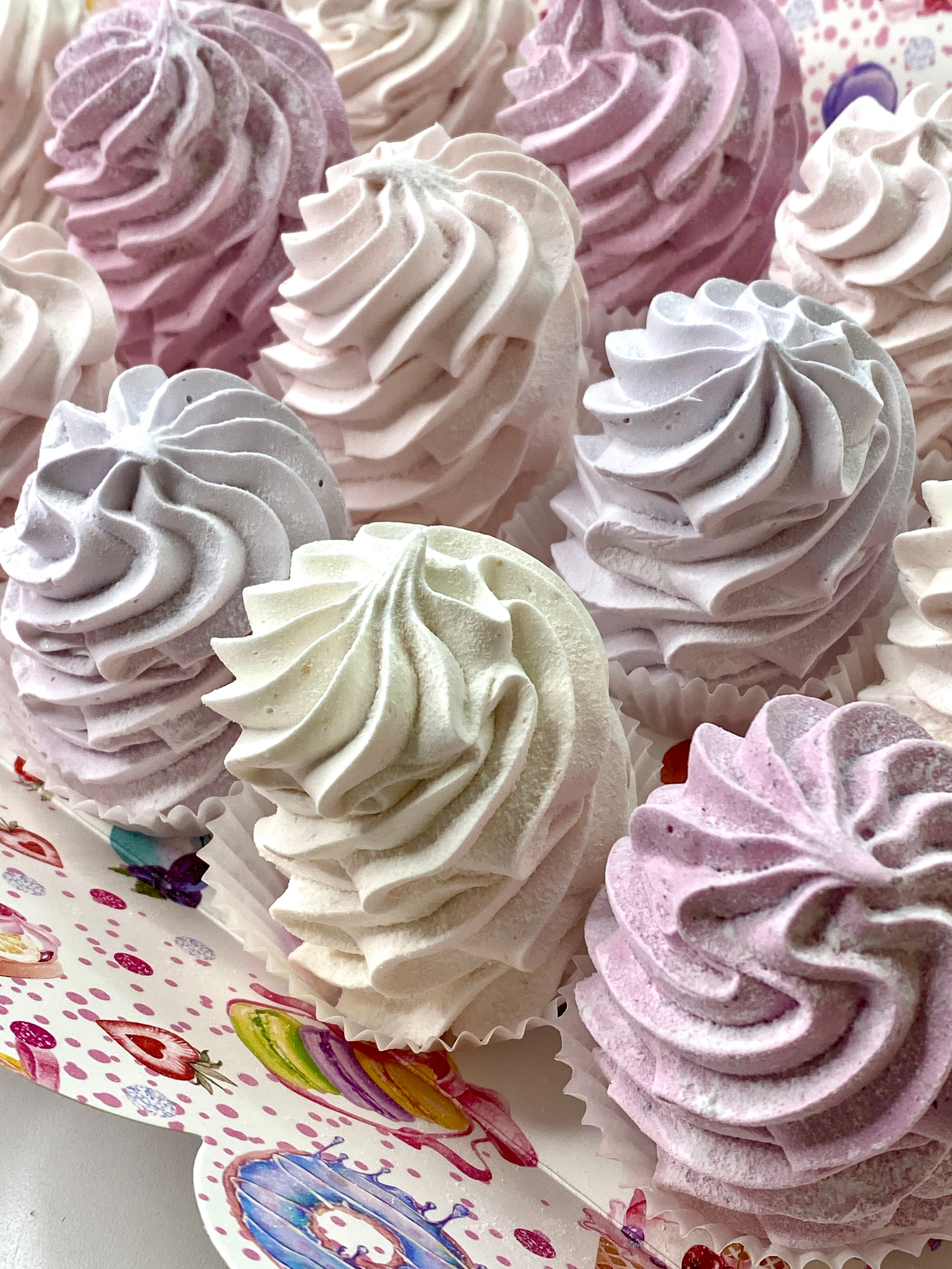 Завитки. Katyasugarsugar капкейки, зефир, торты Москва