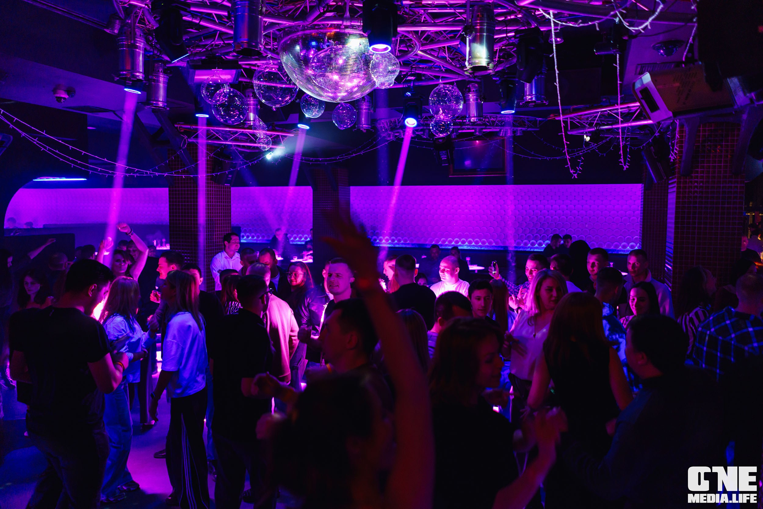 Фоторепортаж из РК Планета. One Media Life: фоторепортажи, фотоотчеты с мероприятий и заведений