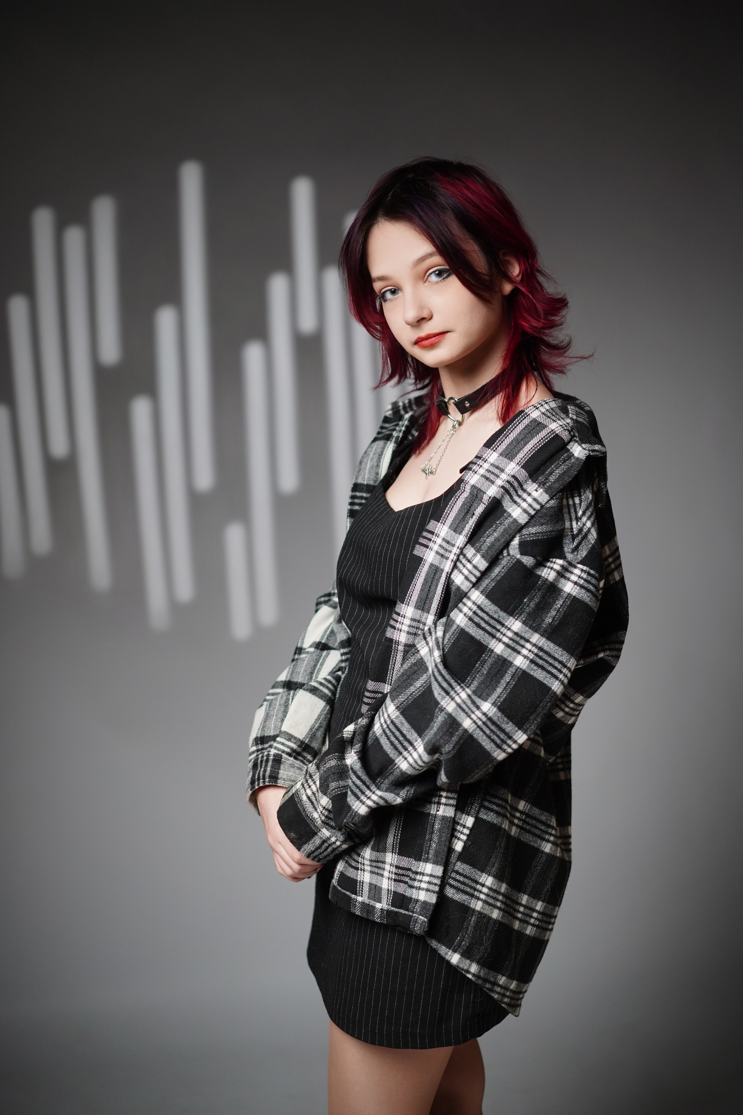 Стиль портрета в студии. GOTRA — выпускные альбомы в Тюмени