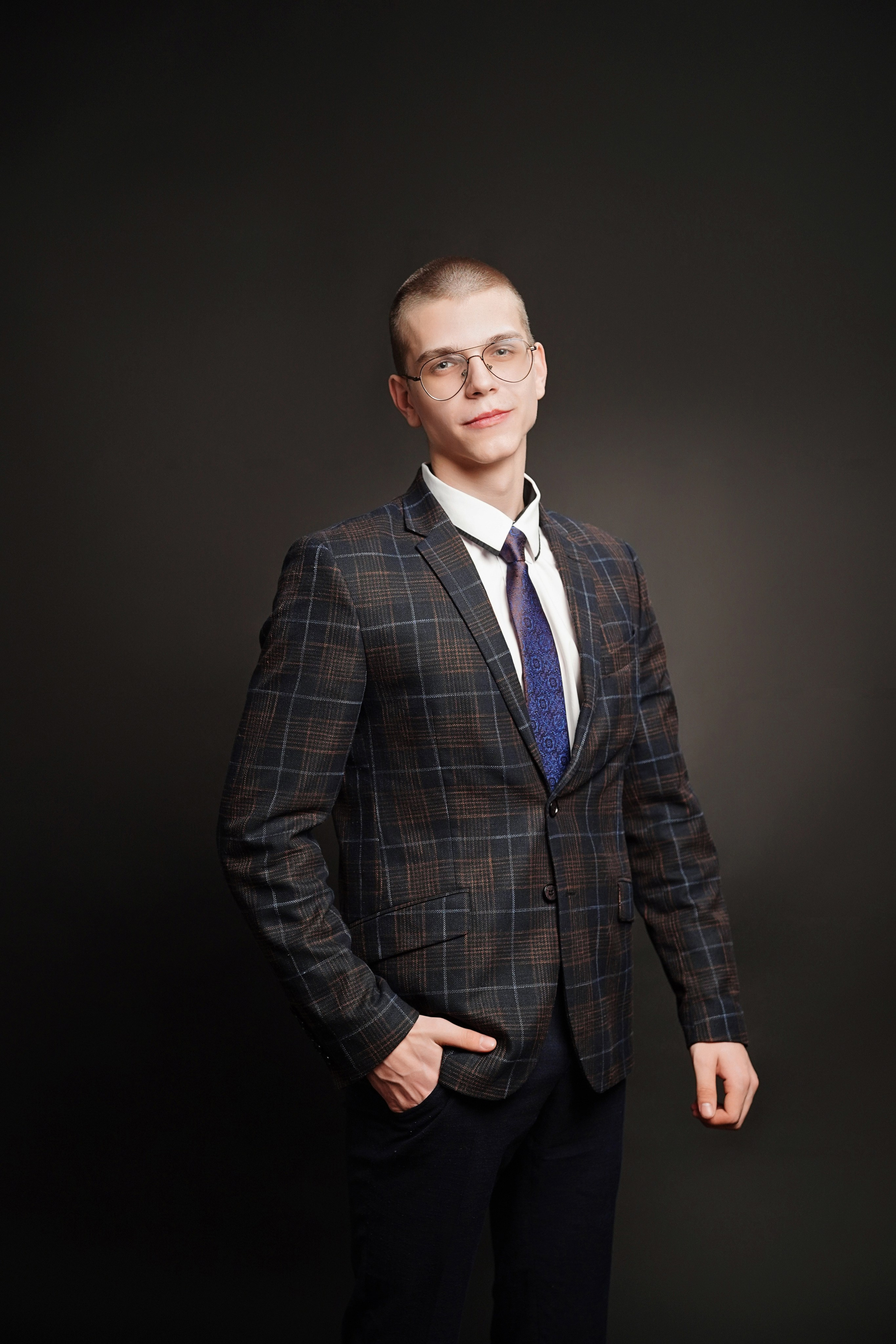 Стиль портрета в школе. GOTRA — выпускные альбомы в Тюмени