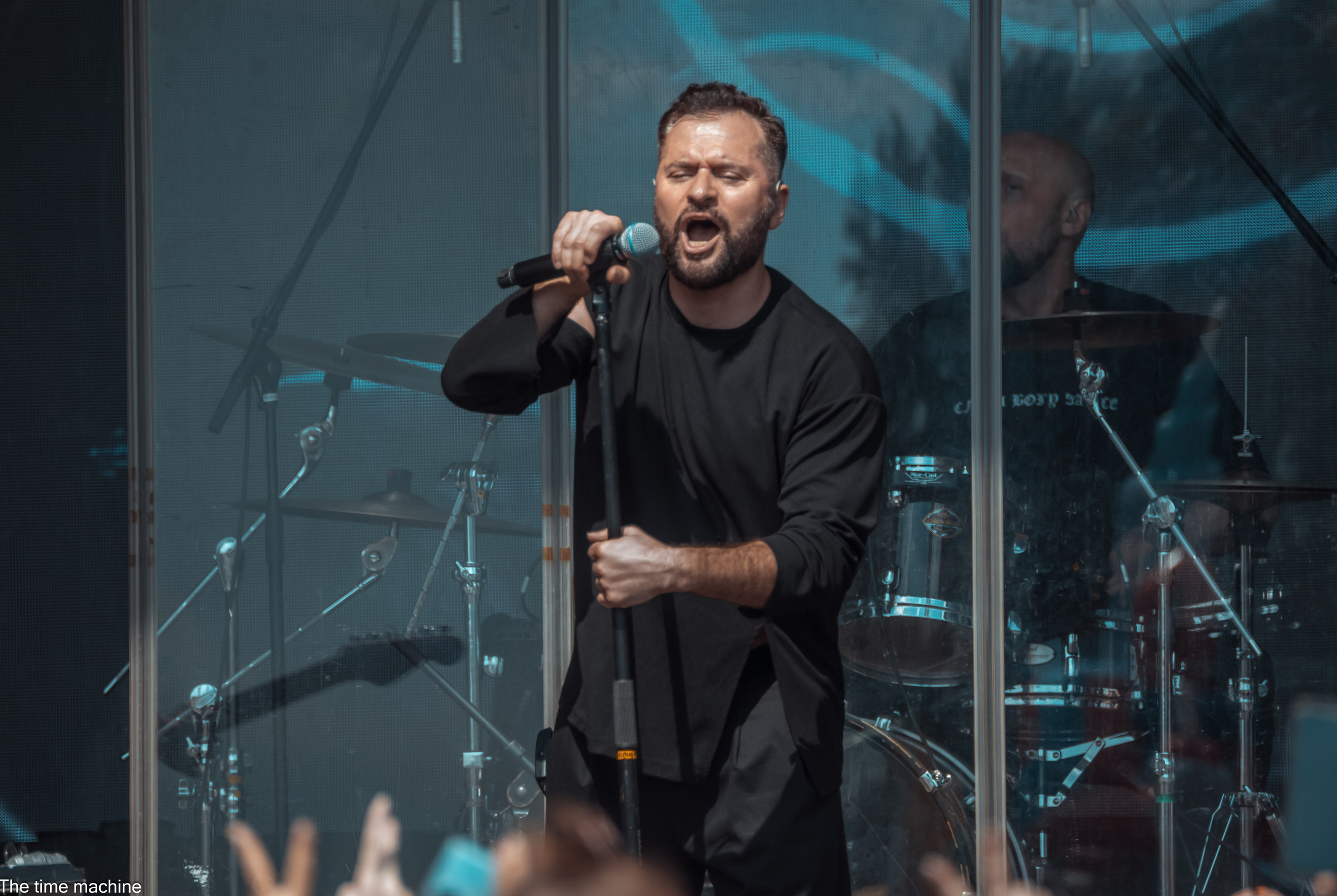 Концерт певца Ираклия Veer Mall 31.05.25. Фотограф для маркетплейсов Михаил Бове