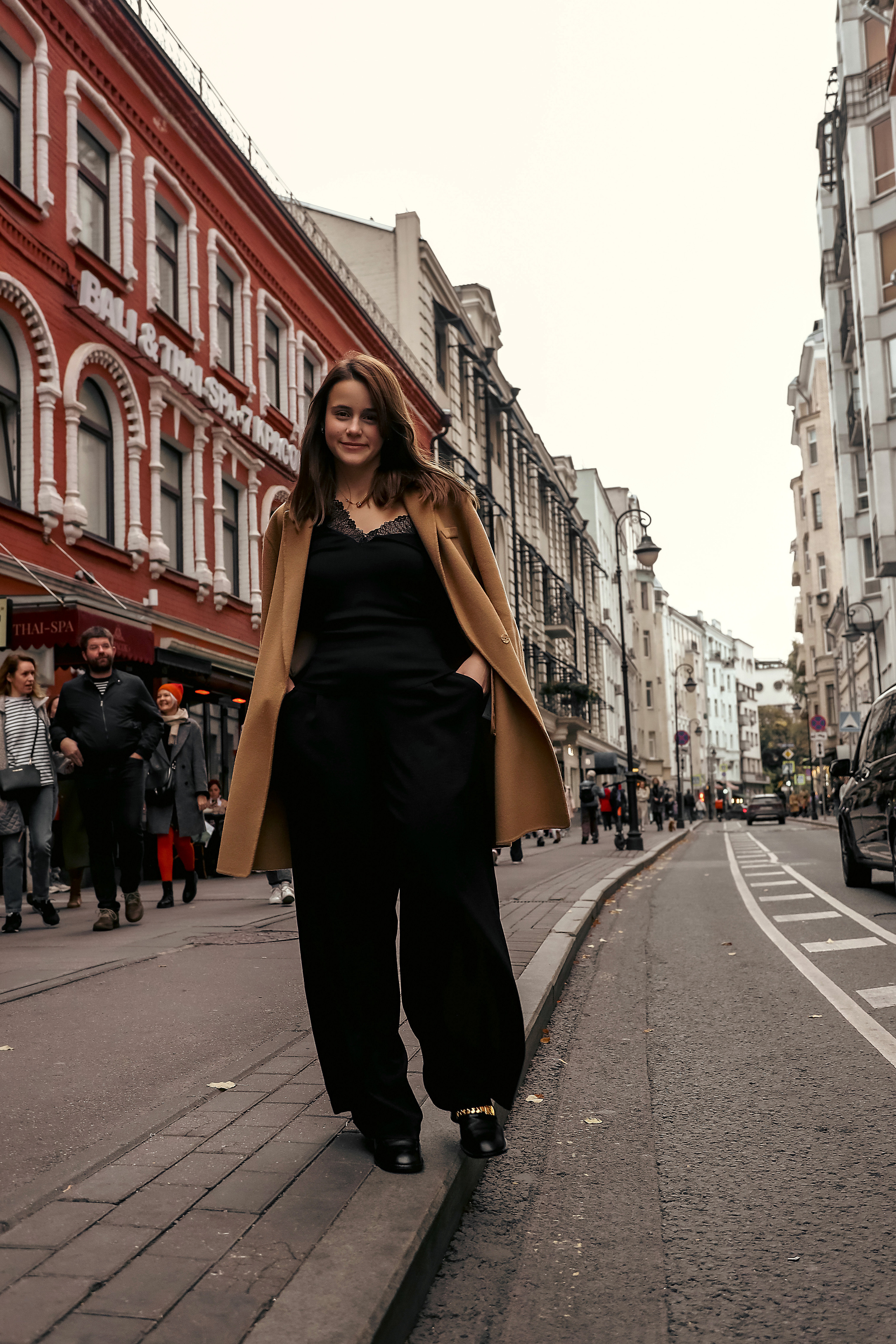 Прогулка с Машей. Фотограф Антон Чупринин