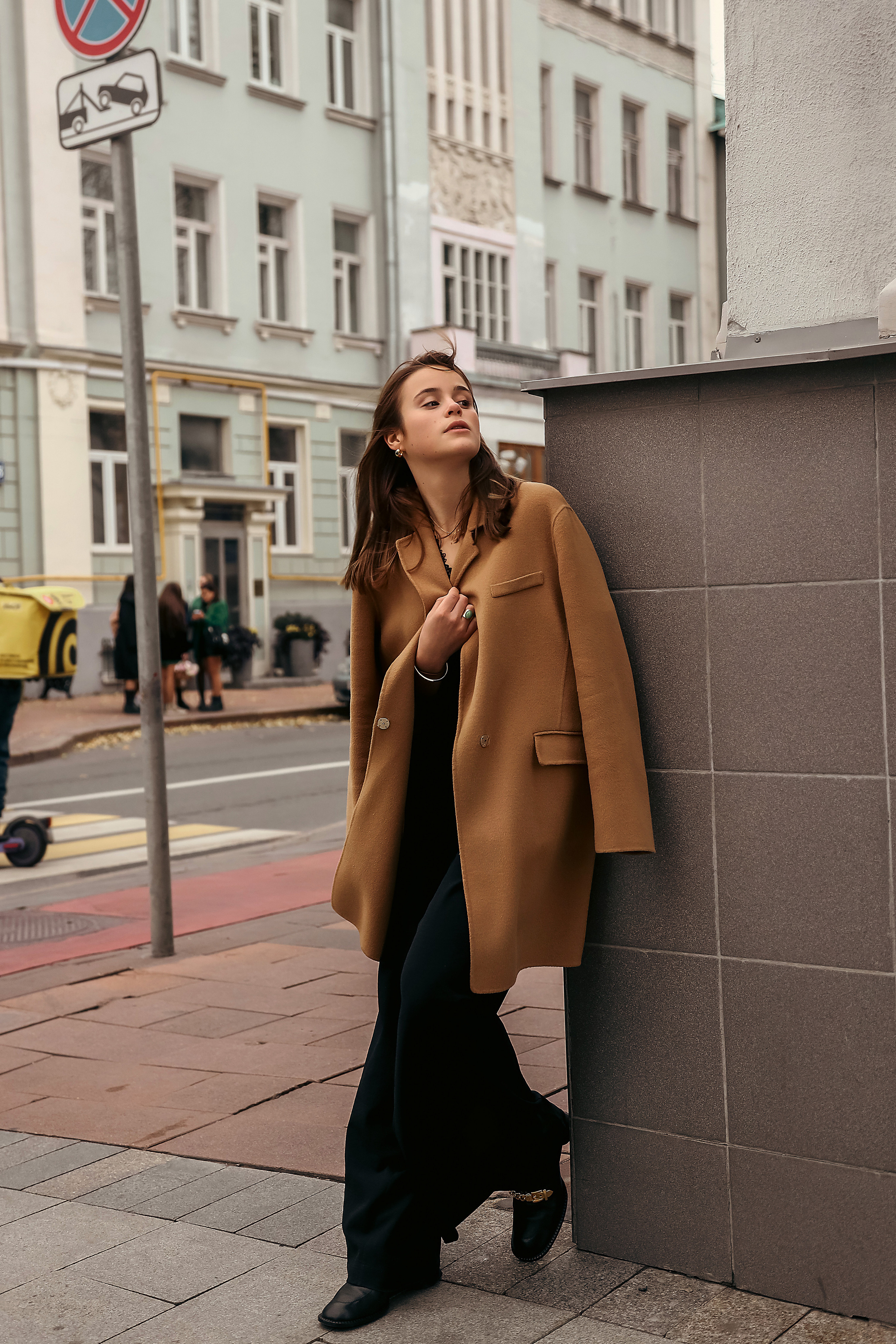 Прогулка с Машей. Фотограф Антон Чупринин