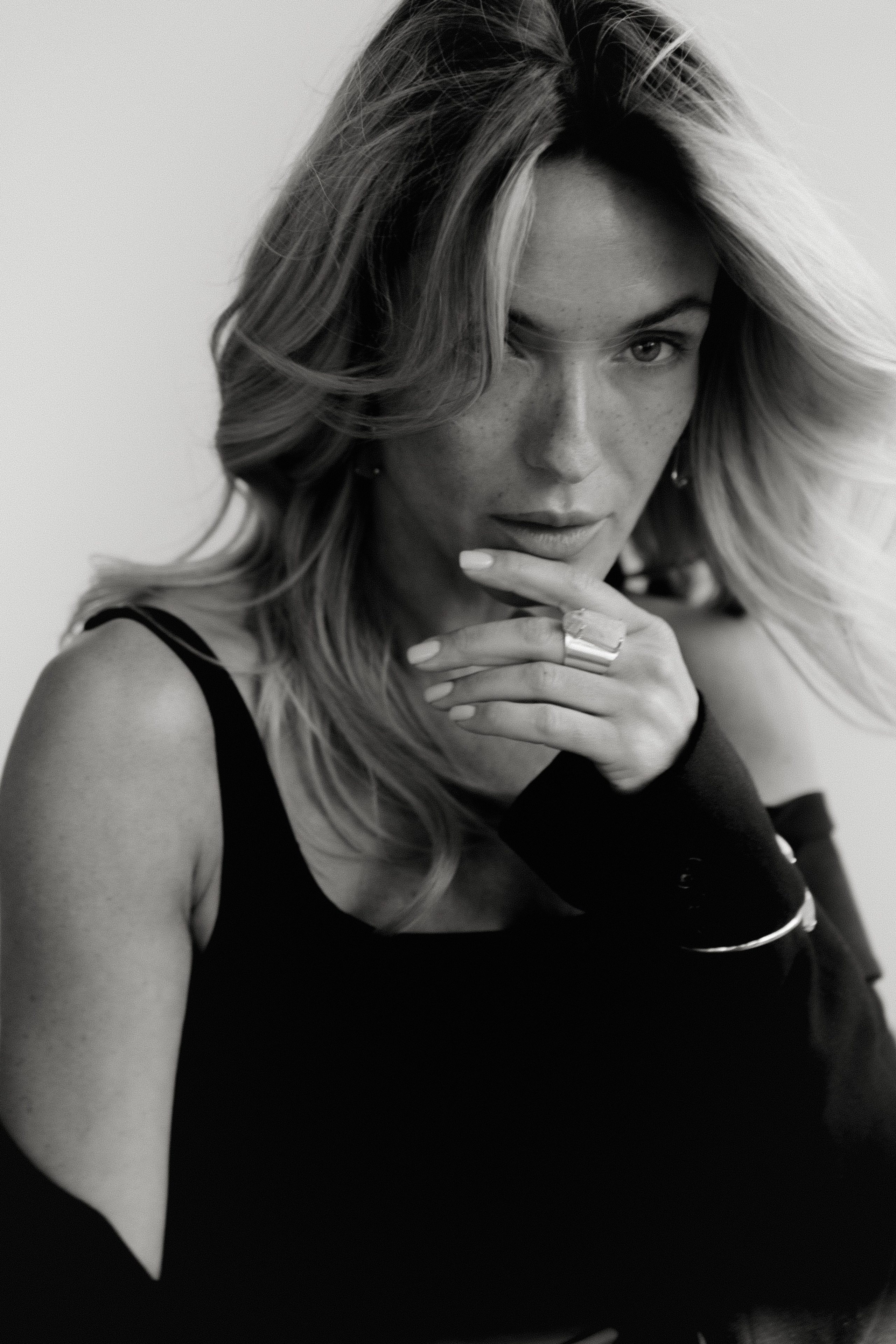 Съемка для бренда украшений СПБ. Чувственный фотограф в Санкт-Петербурге Пятнова Ксения