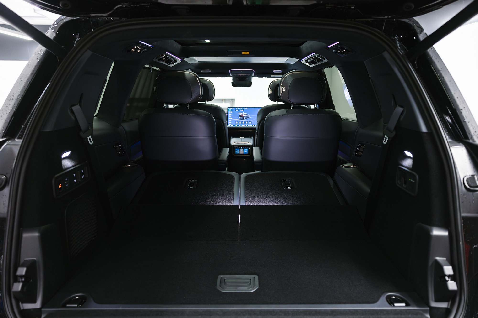 Lynk & Co 900 Ultra 2,0hyb 4WD AT (734 л. с.). Автосалон «Х-Авто»