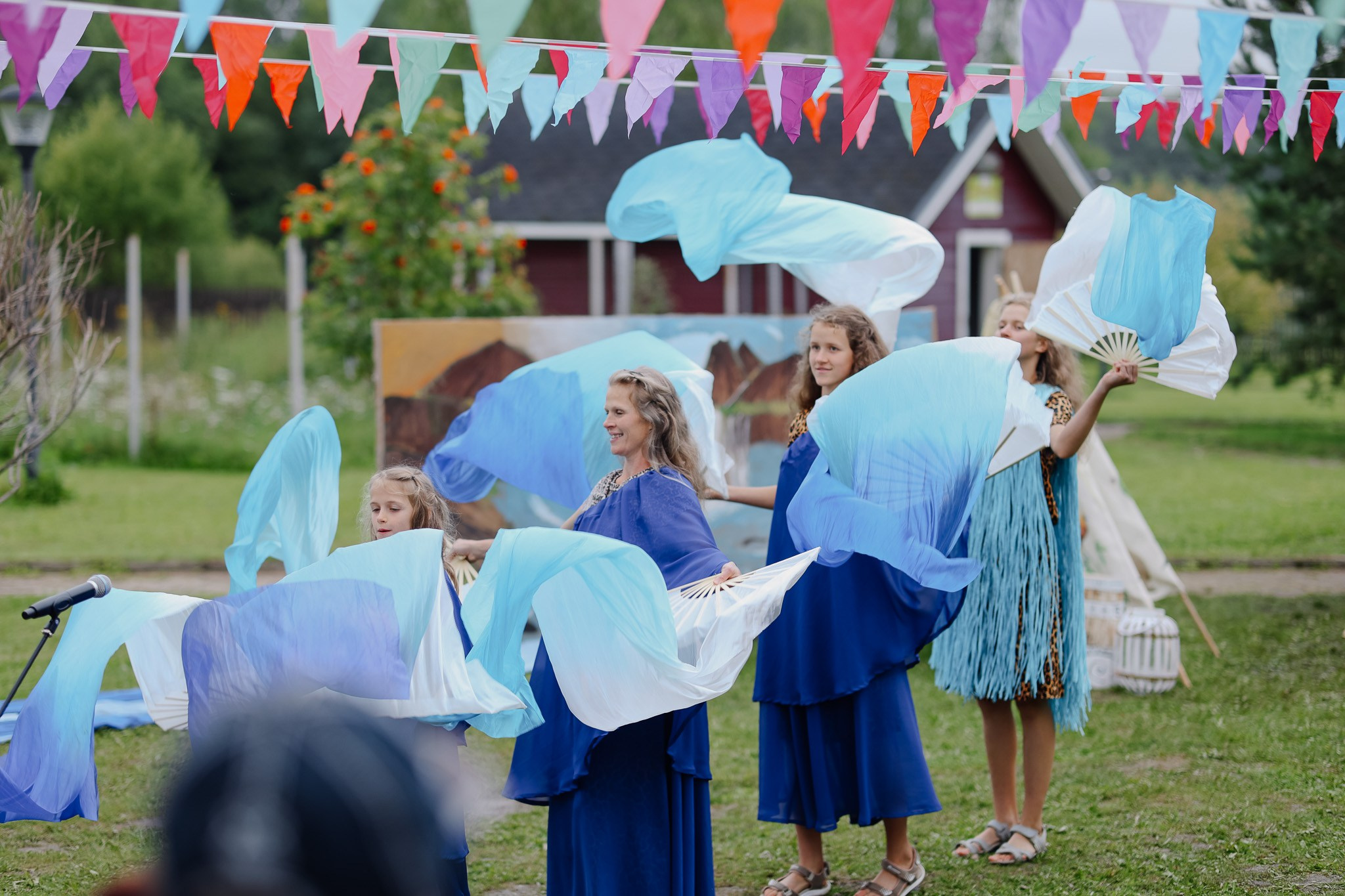Репортажная съёмка детского праздника за городом. Женский фотограф в Москве Ксения Казакова