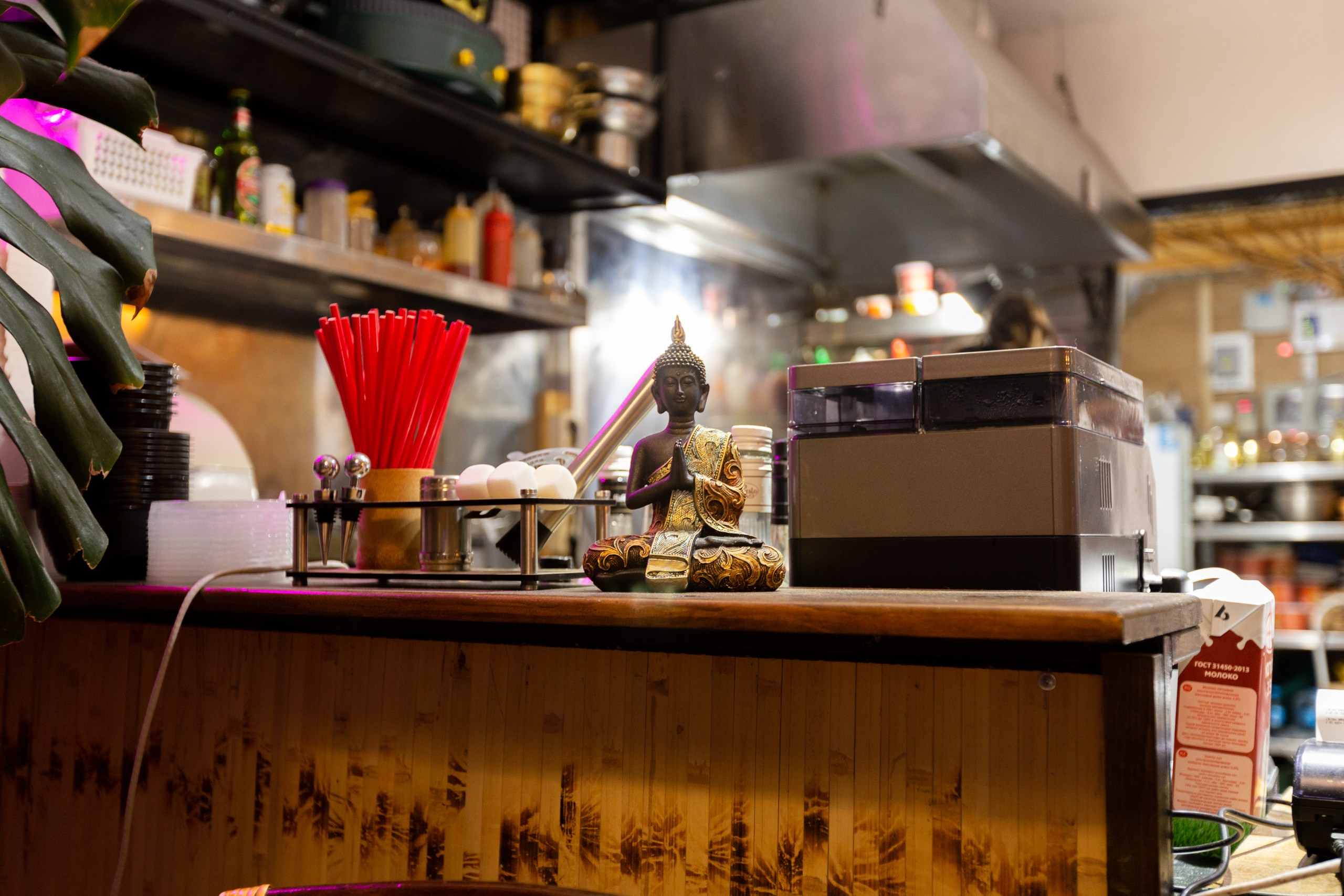 Фото из ресторана тайской кухни. Фотограф Анастасия Мухитдинова