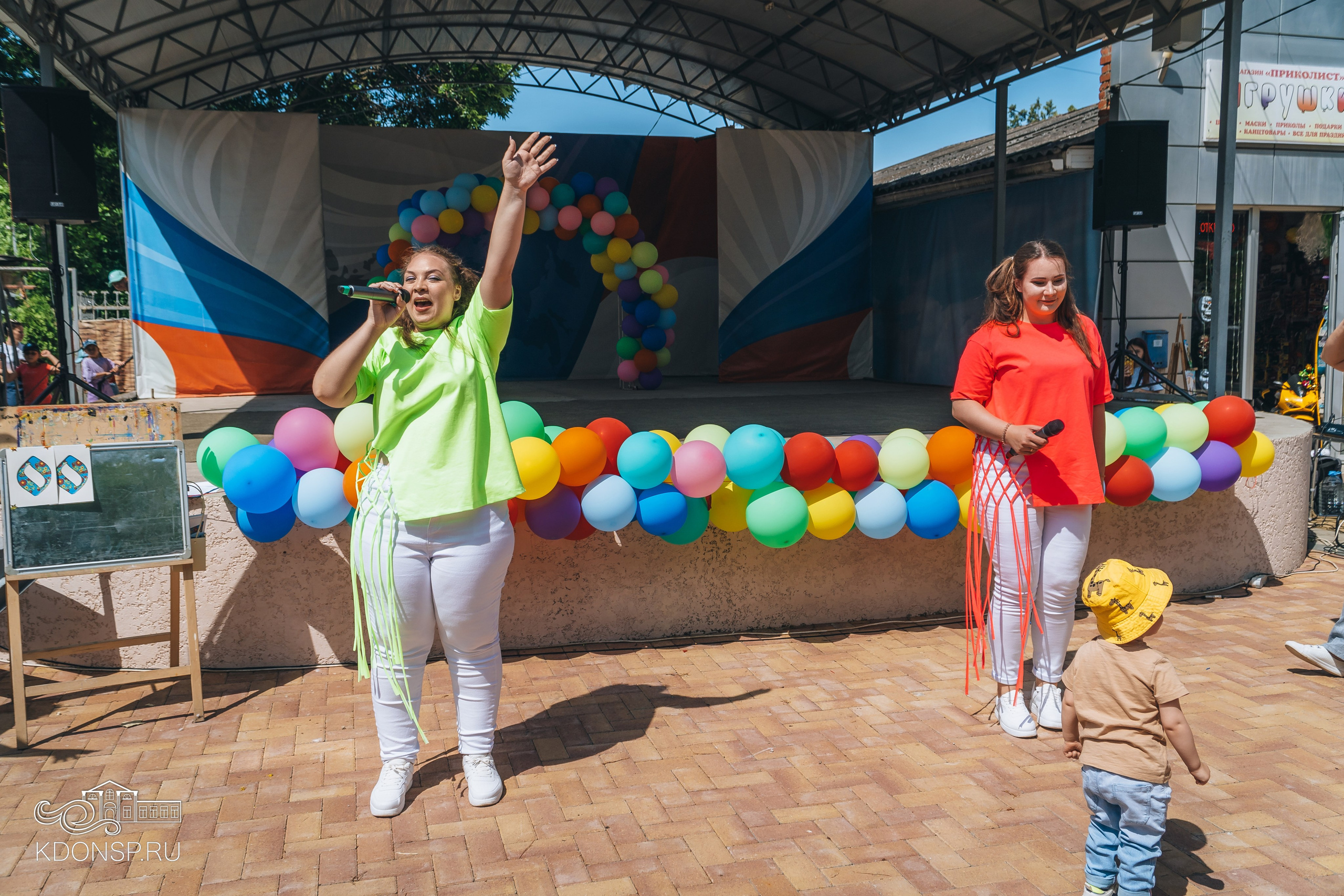 Должны смеяться дети. Новотитаровский Дом культуры