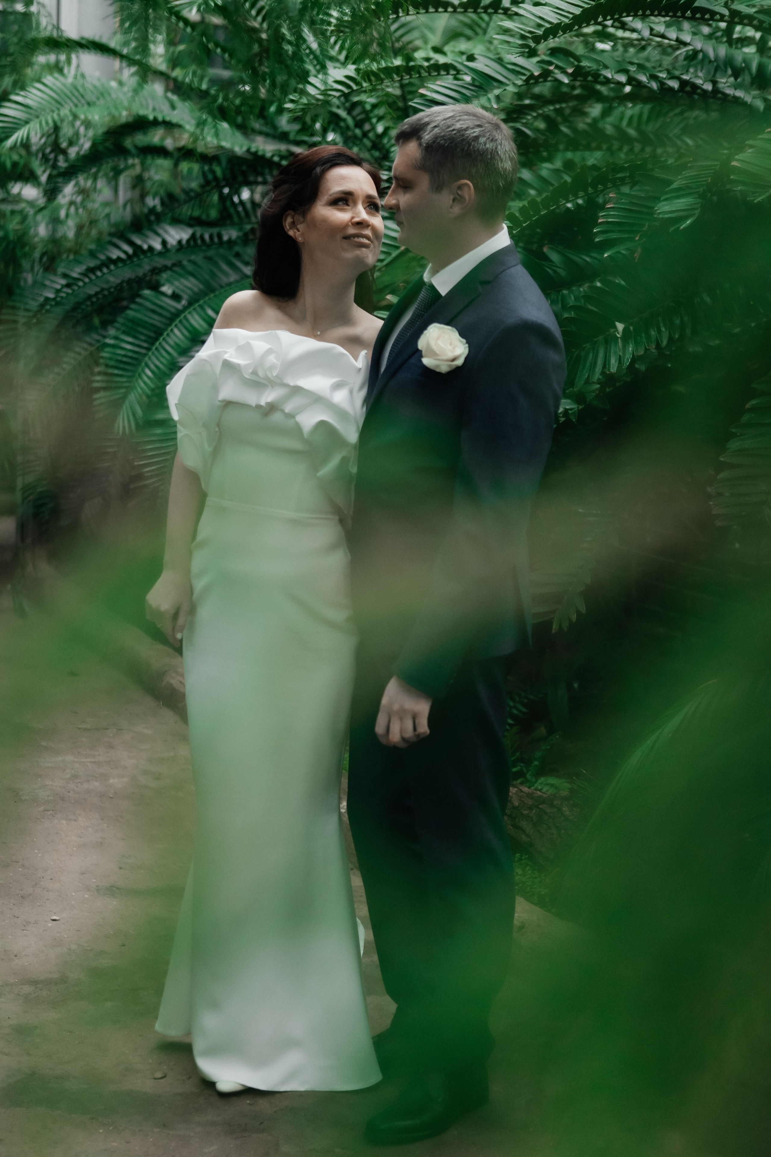 Свадебная фотосессия в Оранжерее ВДНХ. Свадебный фотограф в Москве