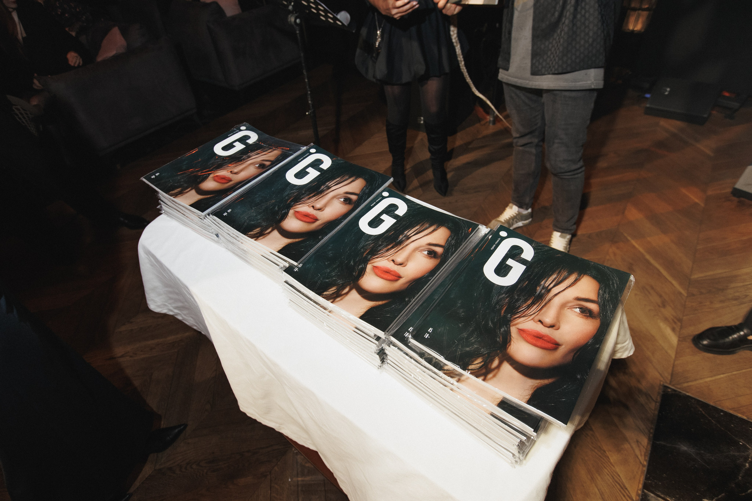 B.DAY PARTY ЖУРНАЛА •G. СВОИ. ФОТООТЧЕТЫ-СОБЫТИЯ-МЕСТА