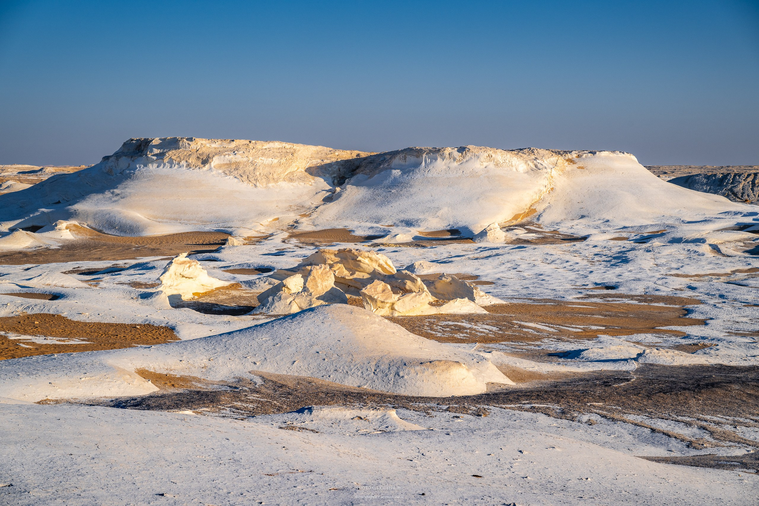 Пустыня чёрная, пустыня белая. Авторские стильные фотокартины