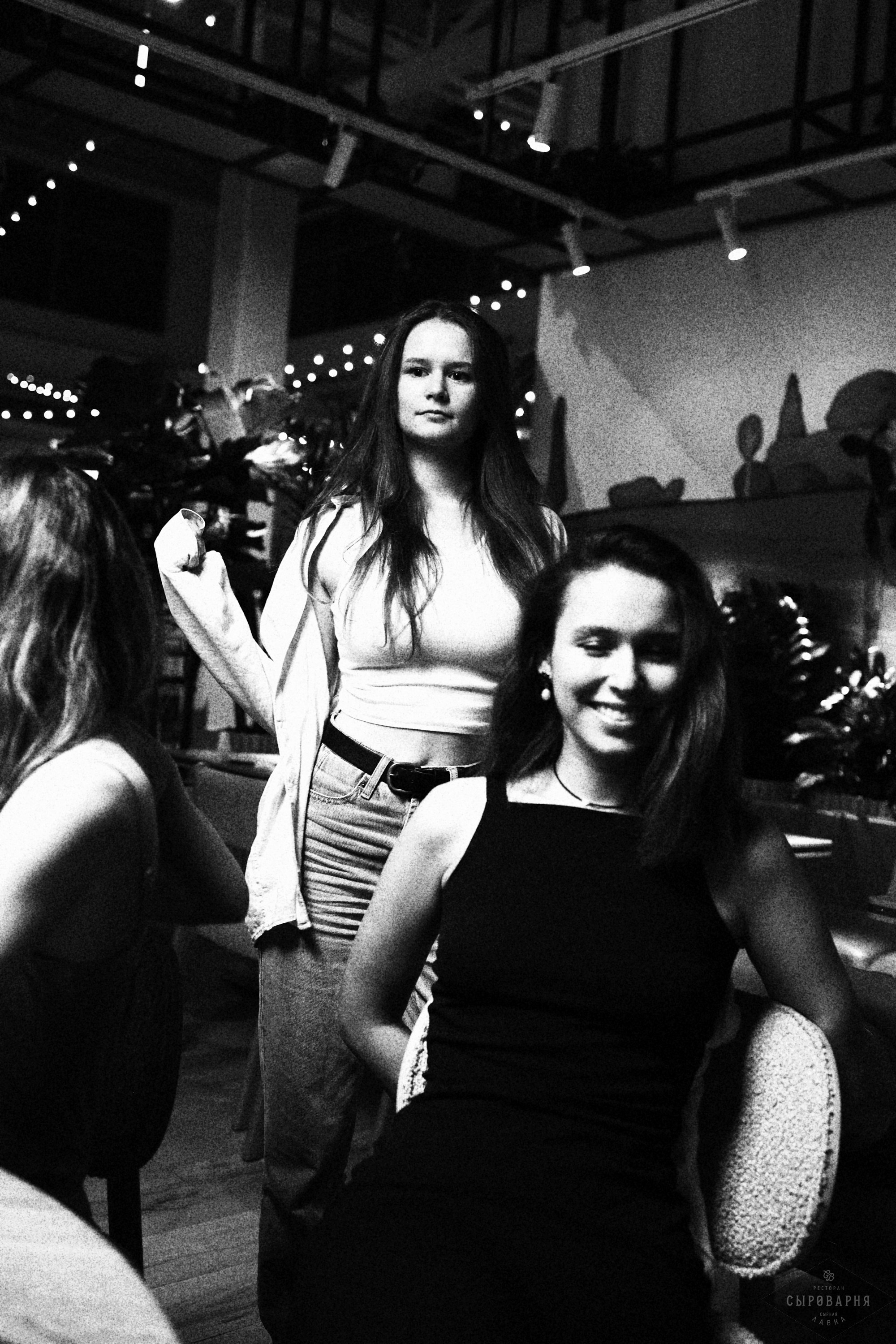 День рождения Алены в Сыроварне. Фотографъ Сергѣевъ. Поймать мгновеніе