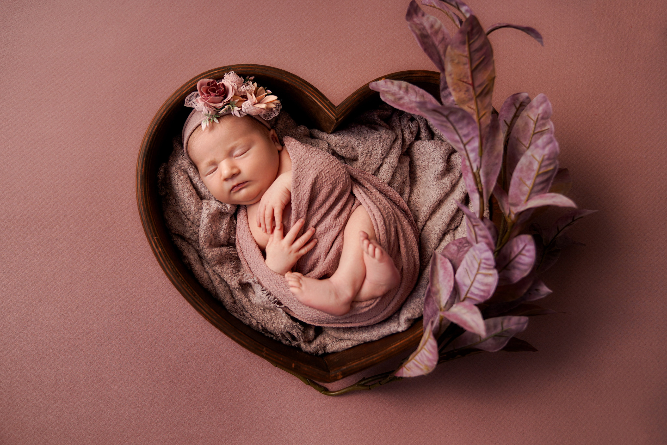 Фотосессия новорожденного (newborn). Фотограф новорожденных, детей до года и беременных в Симферополе