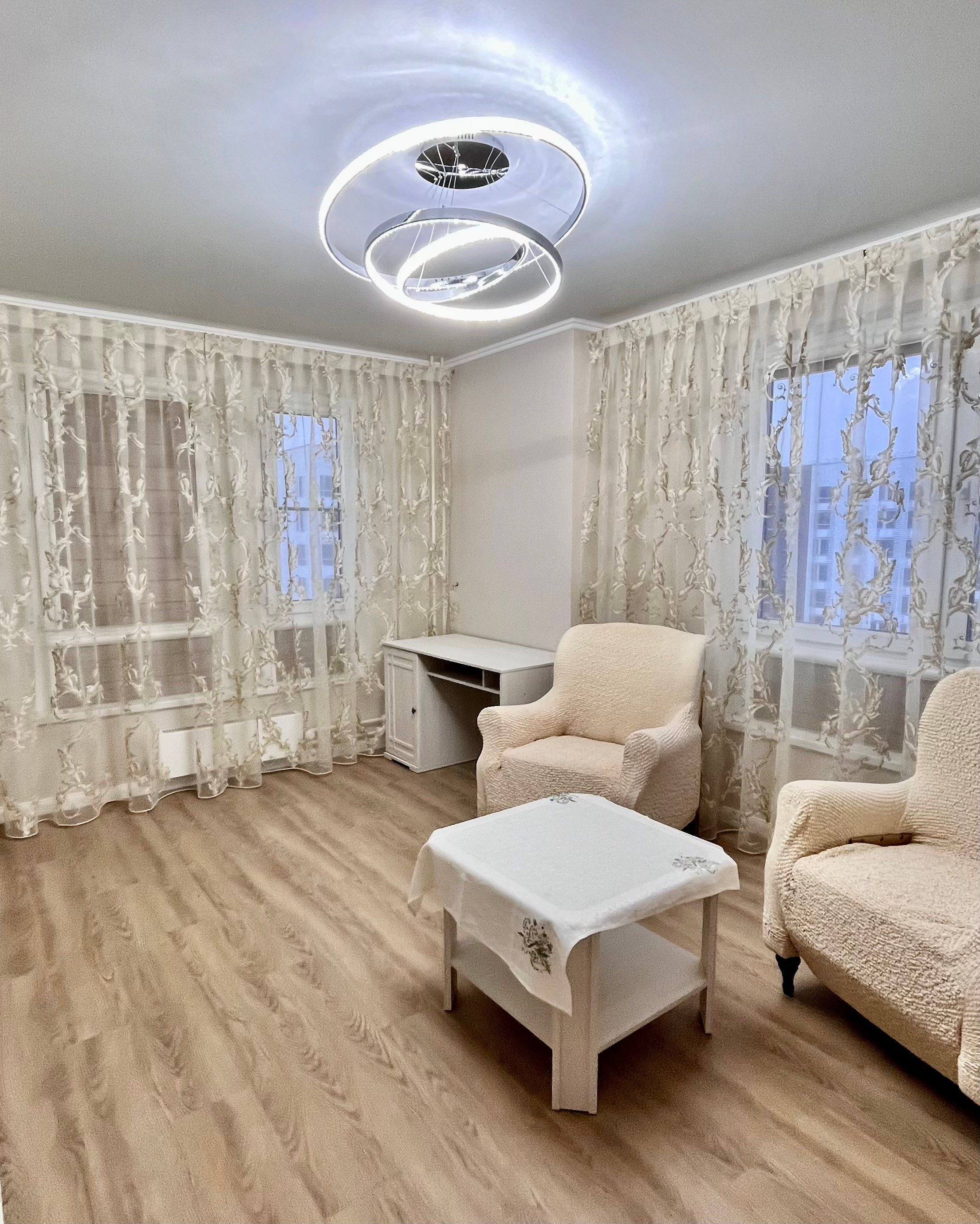 Шторы в гостиную. Салон по пошиву штор на заказ по индивидуальным размерам