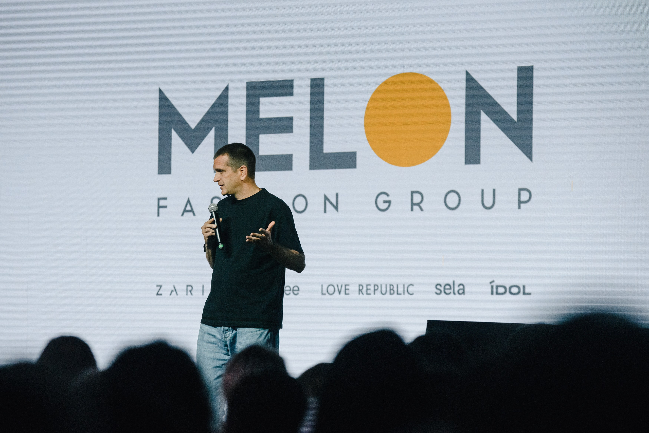 Бизнес-завтрак Melon Fashion Group. Фотограф Денис Неместо, портрет, репортаж
