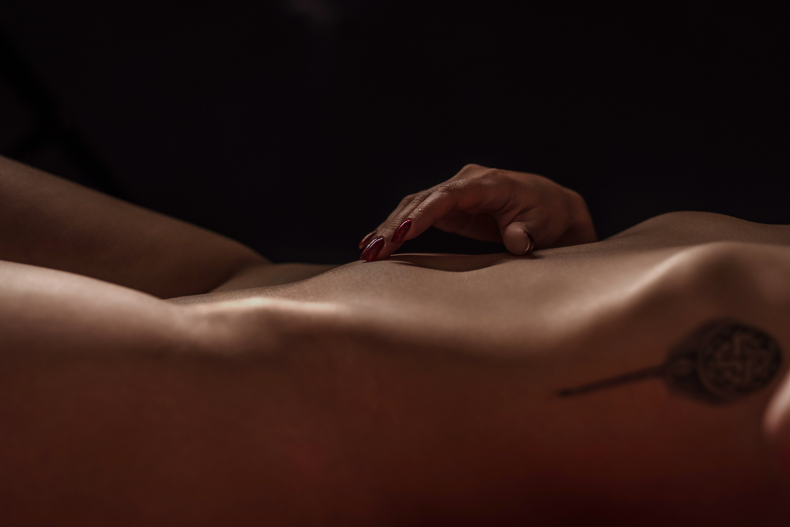 Женственная НЮ фотосессия. Семейный и свадебный фотограф в Иркутске Максим Жигалов