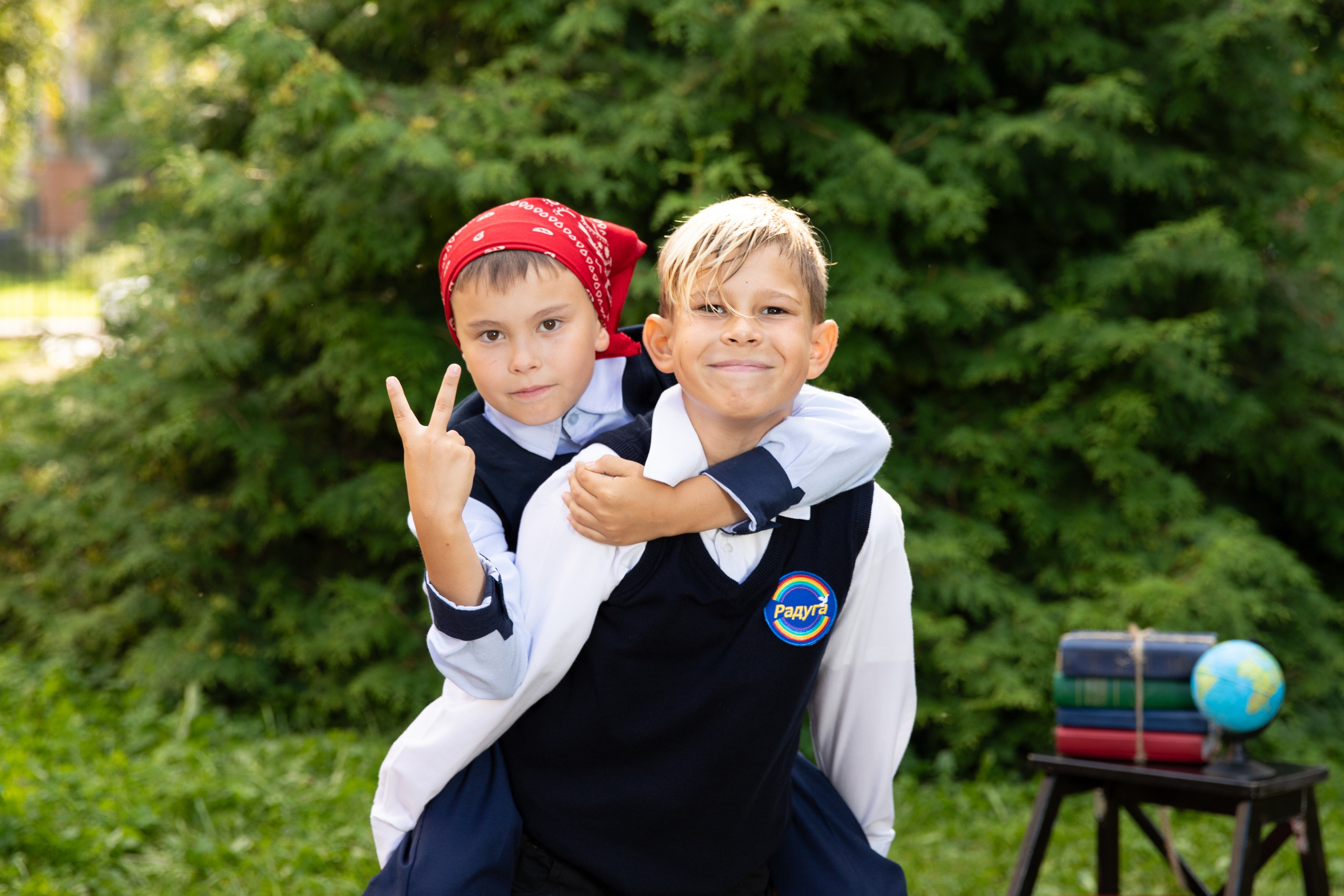 выпускные альбомы 4 класс с фотографиями с улицы