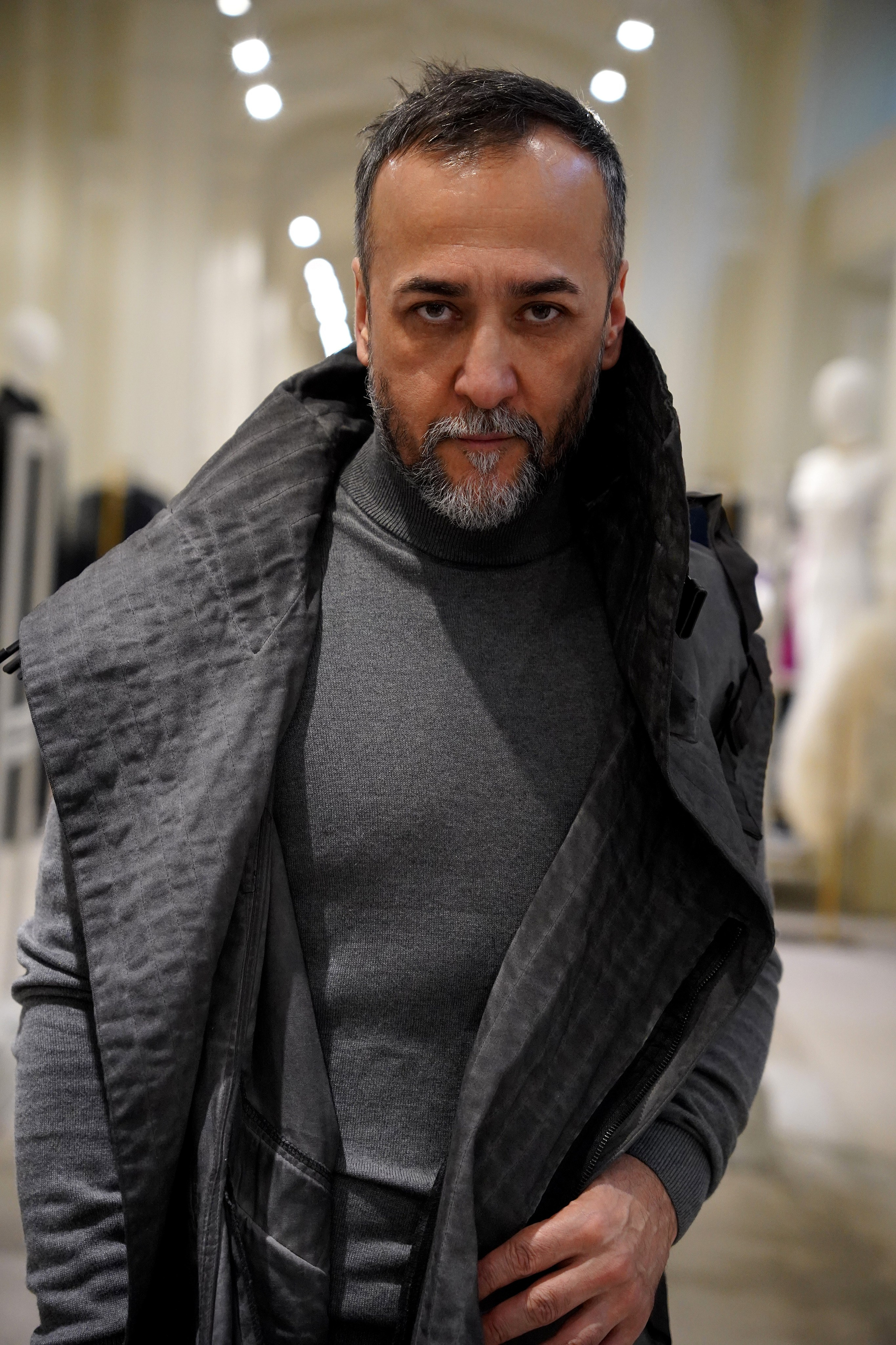 Кадыр. Студийный и портретный фотограф в САНКТ-ПЕТЕРБУРГЕИрина Махаон