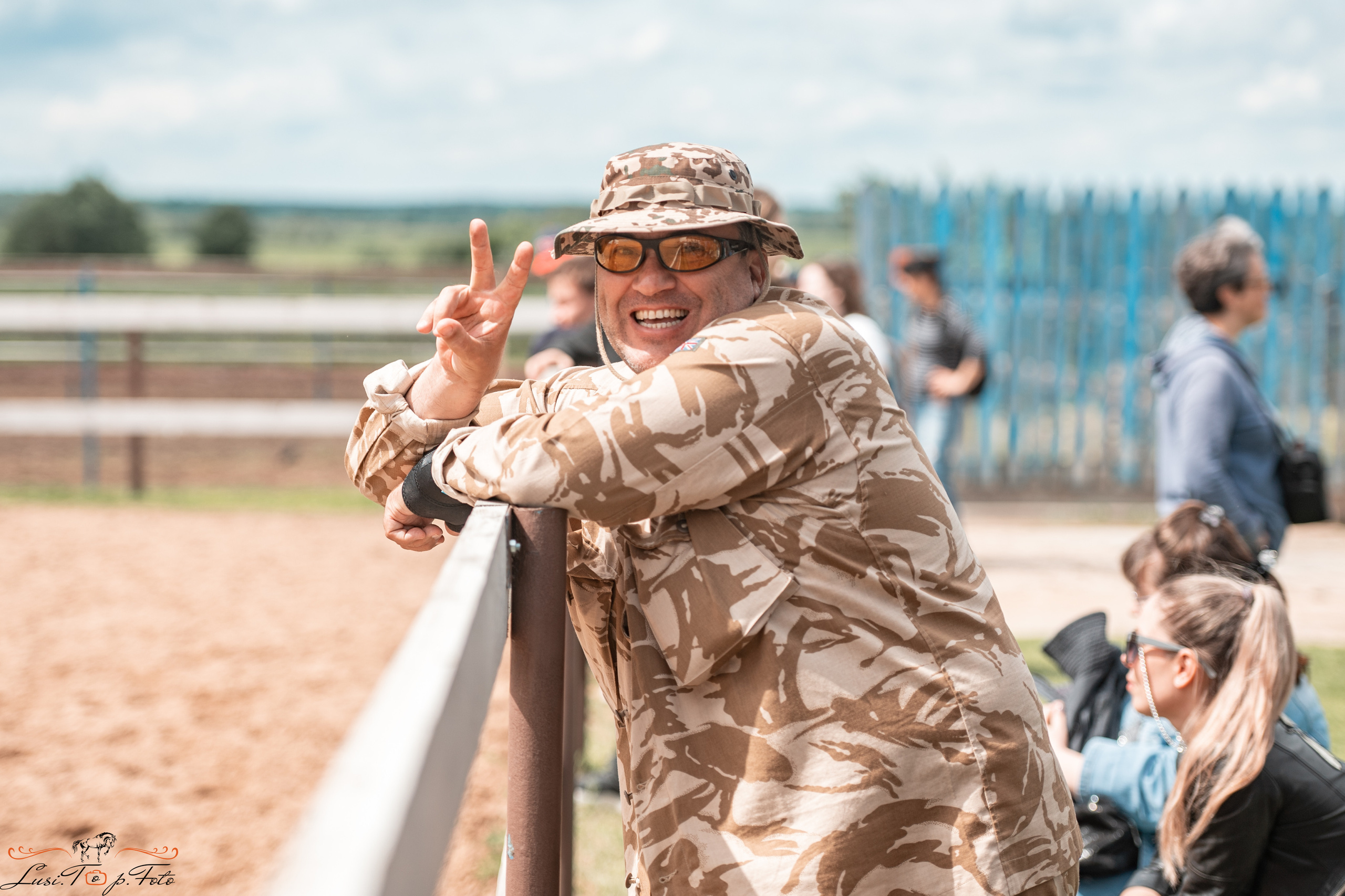 КК Резвая открытая тренировка, летний кубок. Конный и фотограф с животными в Твери Топталова Люся