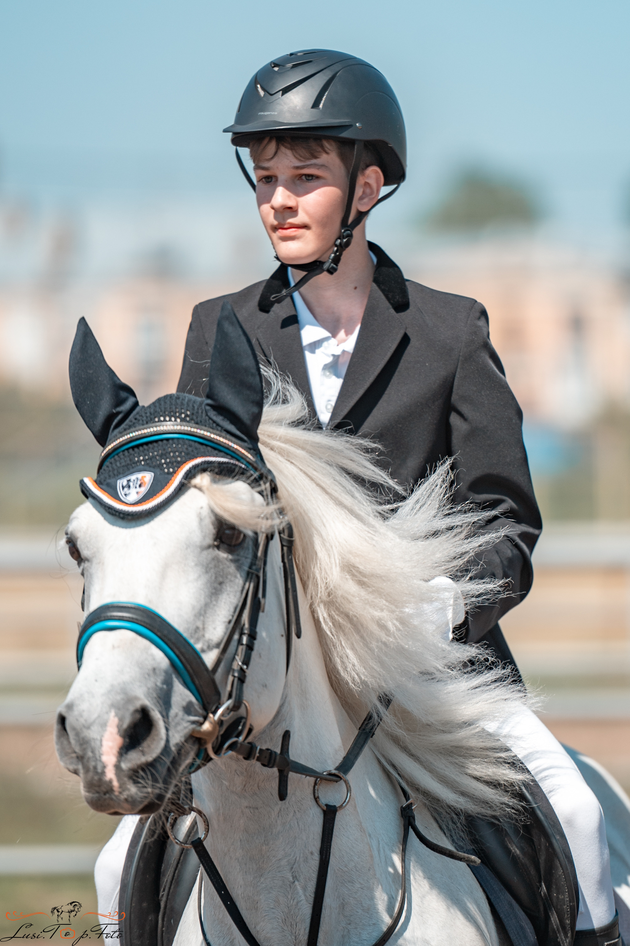 Областной турнир по конкуру КСЦ им. Натальи Серовой. Конный и фотограф с животными в Твери Топталова Люся