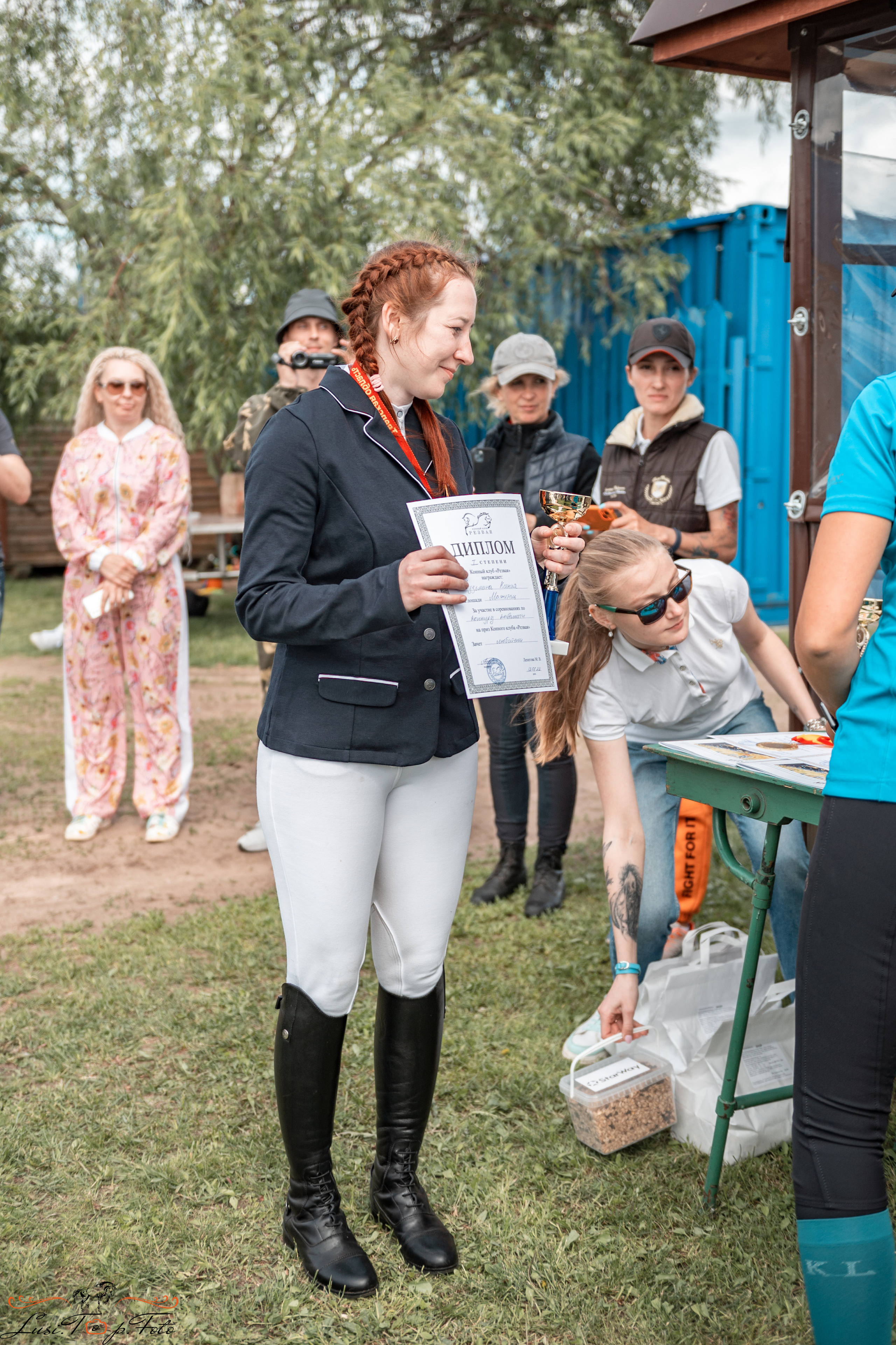 КК Резвая открытая тренировка, летний кубок. Конный и фотограф с животными в Твери Топталова Люся