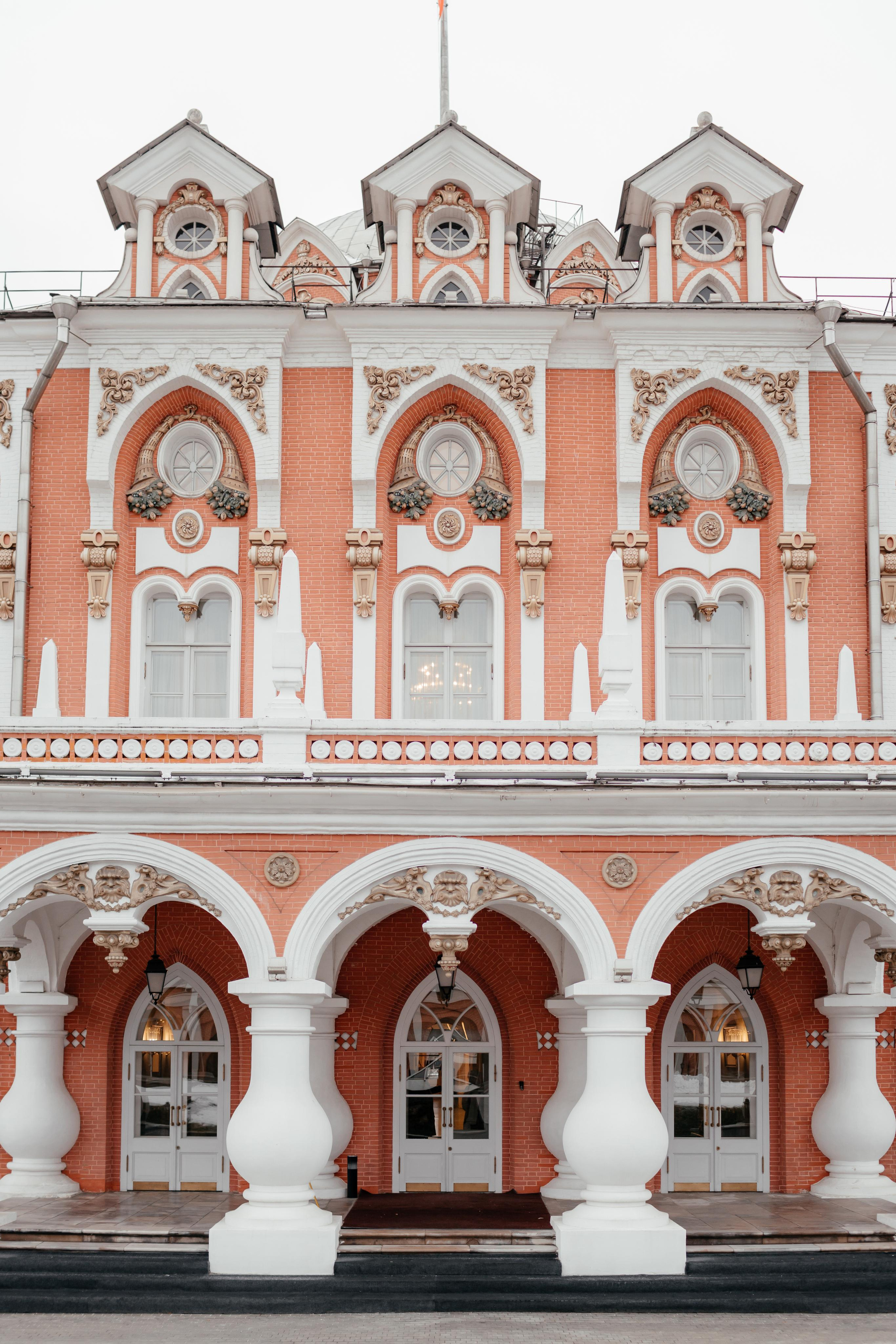 Петровский Путевой дворец