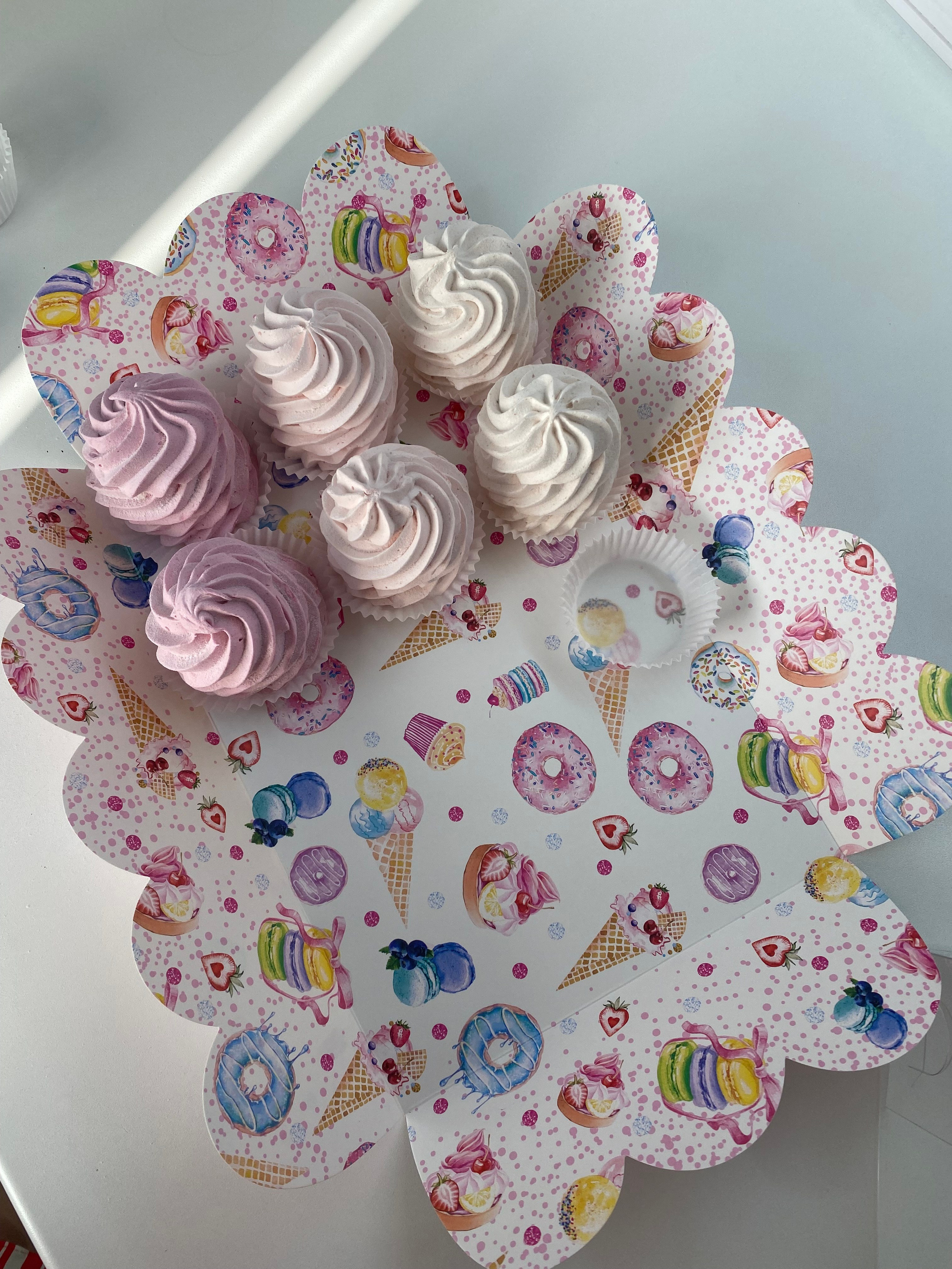 Завитки. Katyasugarsugar капкейки, зефир, торты Москва