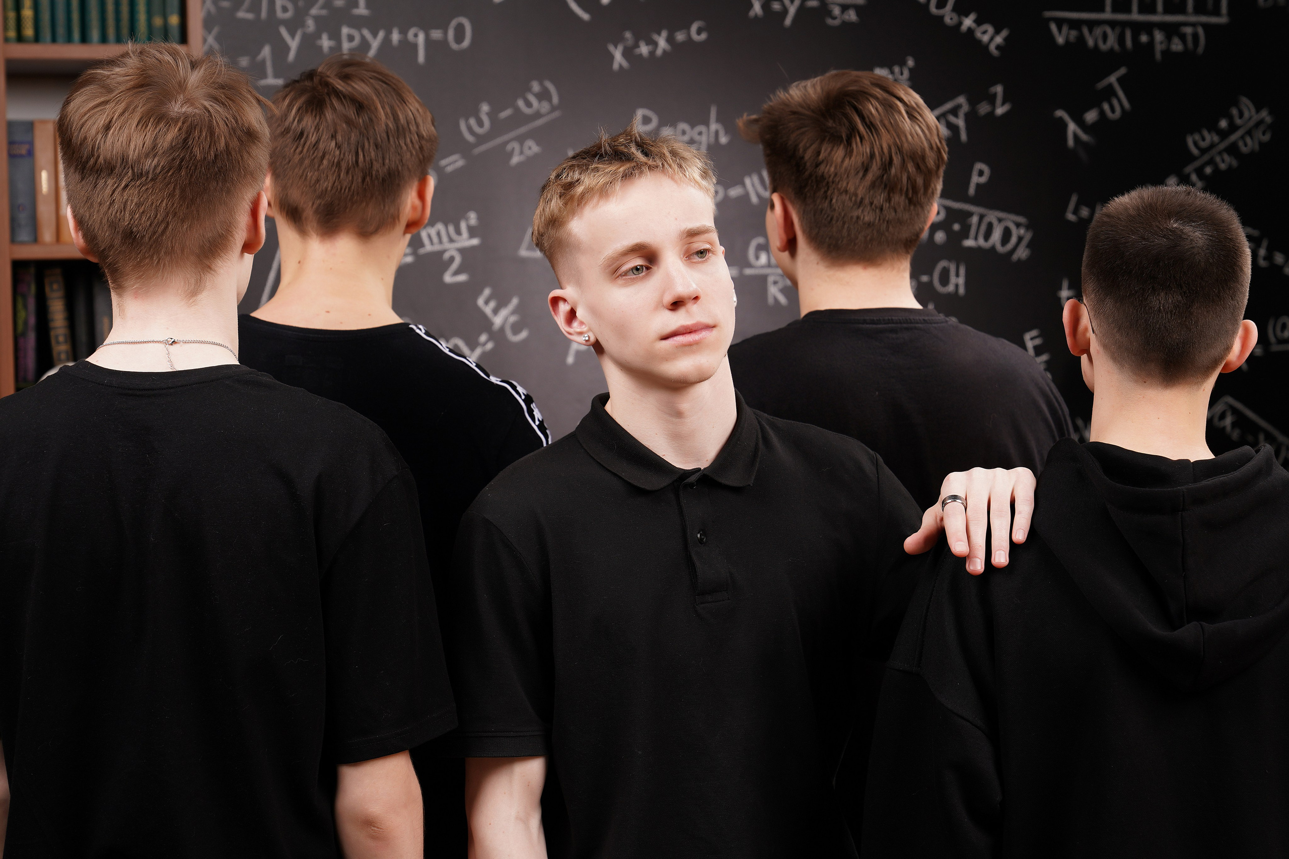 Школьная студия 9,11 класс. Фотограф Герман