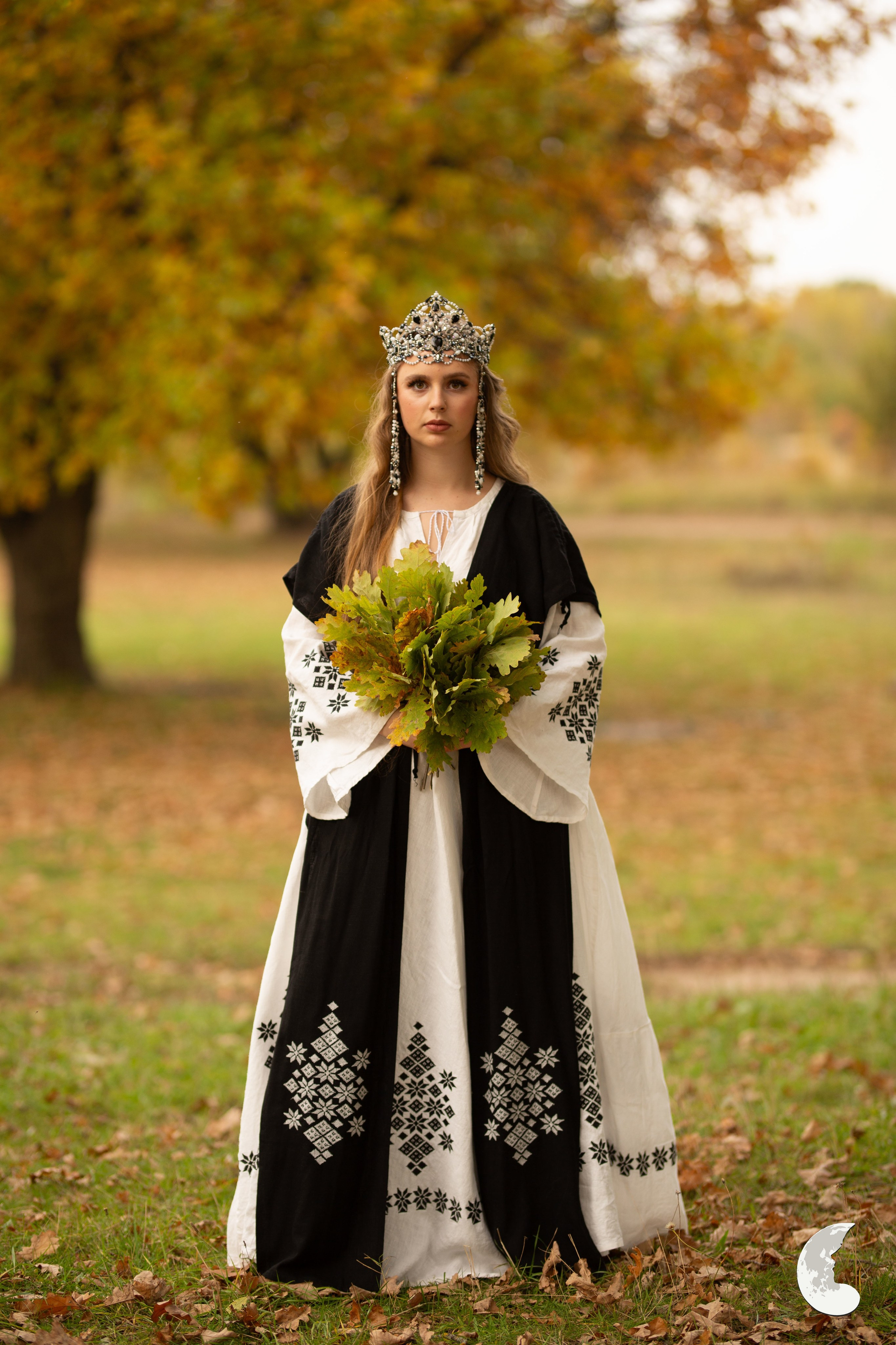 Прокат костюмов в русском стиле в Нижнем Новгороде. Русская и славянская одежда. Современна русская одежда