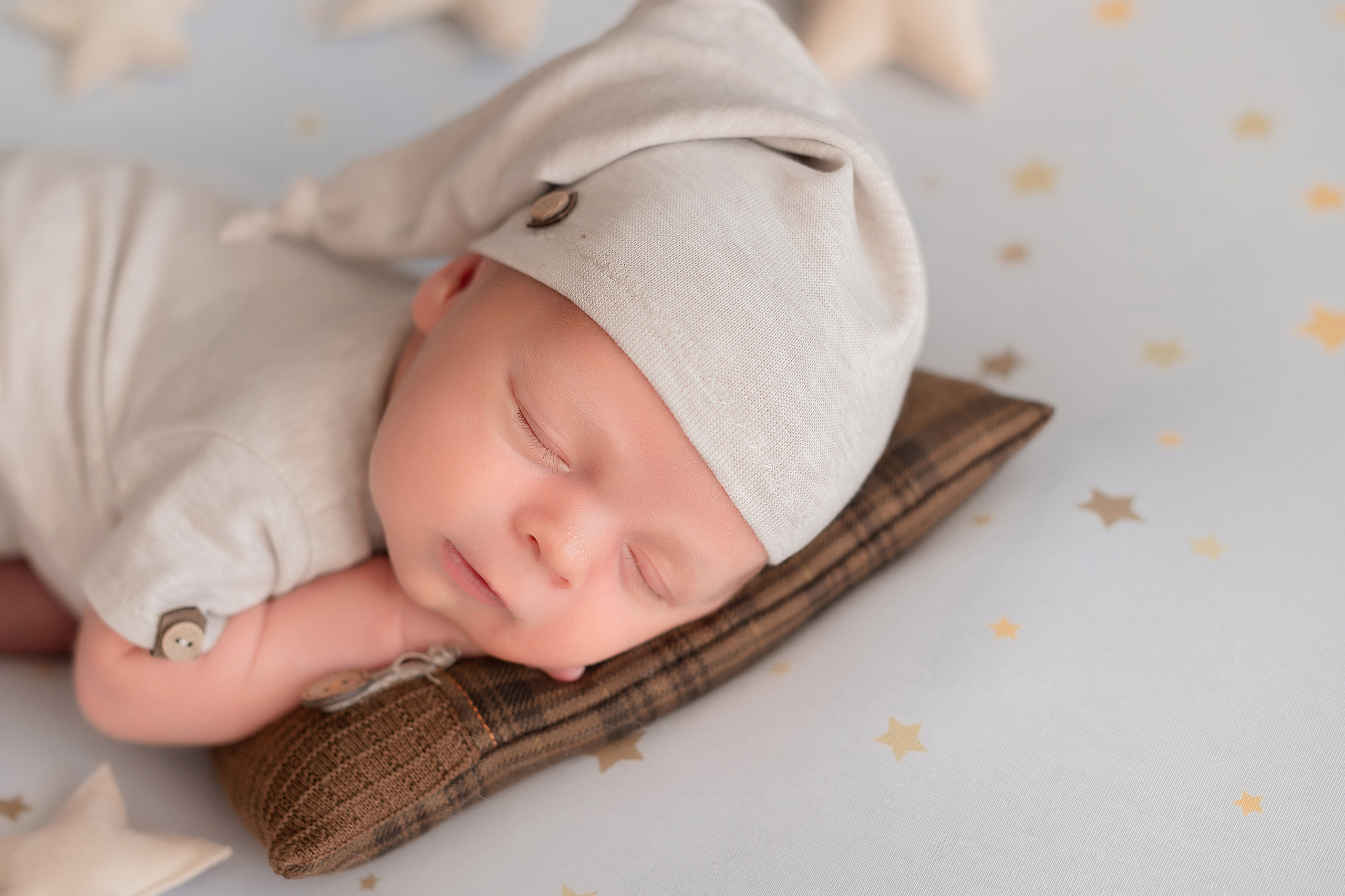 Крошечка Фёдор. Детский и семейный фотограф в Красноярске. Фотосессии новорожденных малышей до 1 месяца