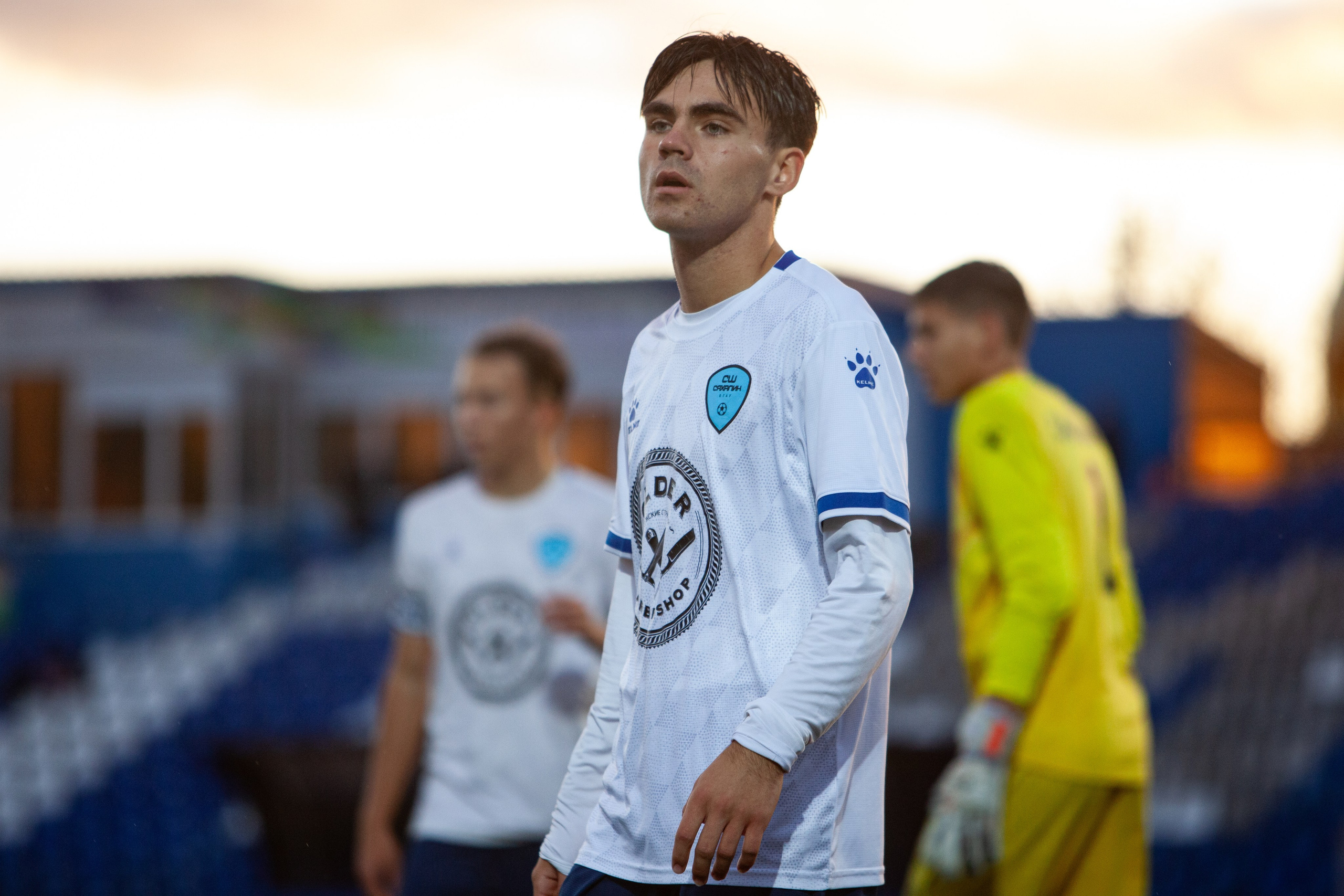 Матч юношеской футбольной лиги между командами СШ «Сахалин» и «СШОР № 1» (Комсомольск-на-Амуре) (U-18). Кутузов Евгений Фотограф в Южно-Сахалинске