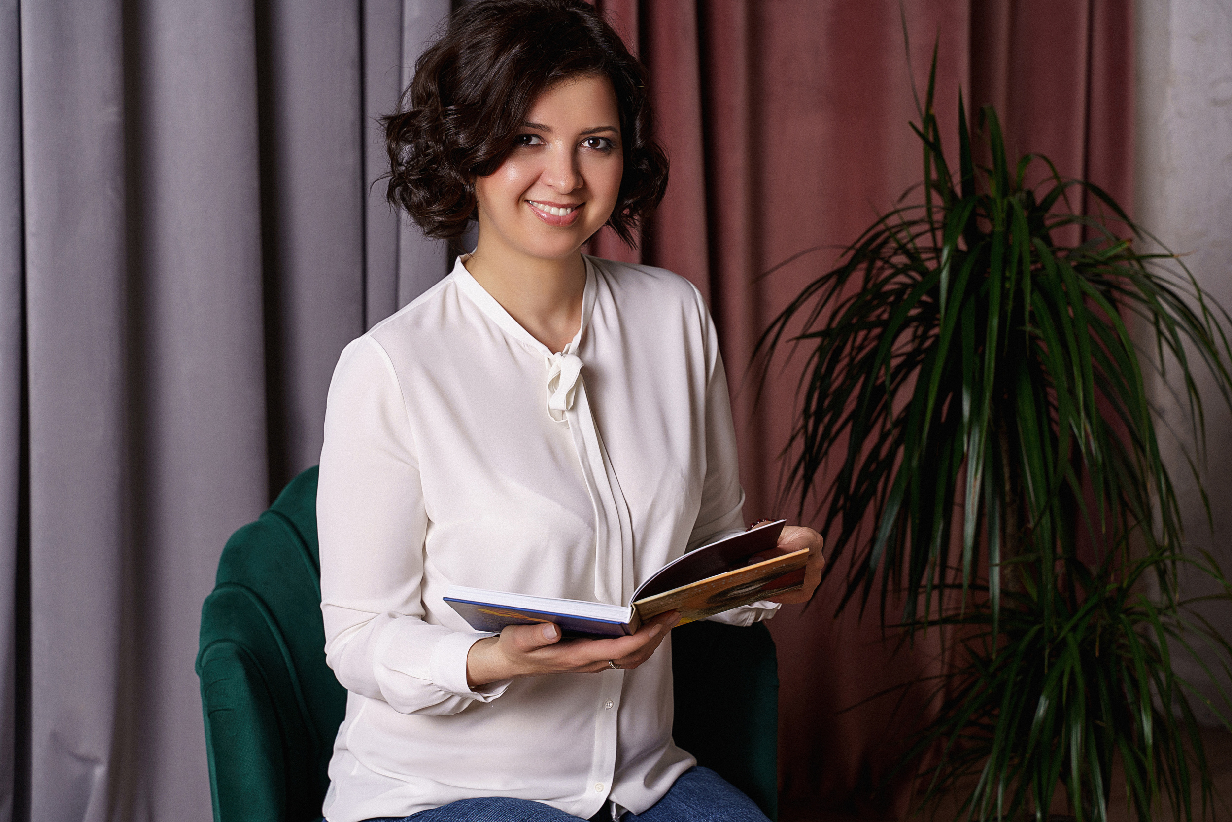 Бизнес фотосессия для психолога в фотостудии