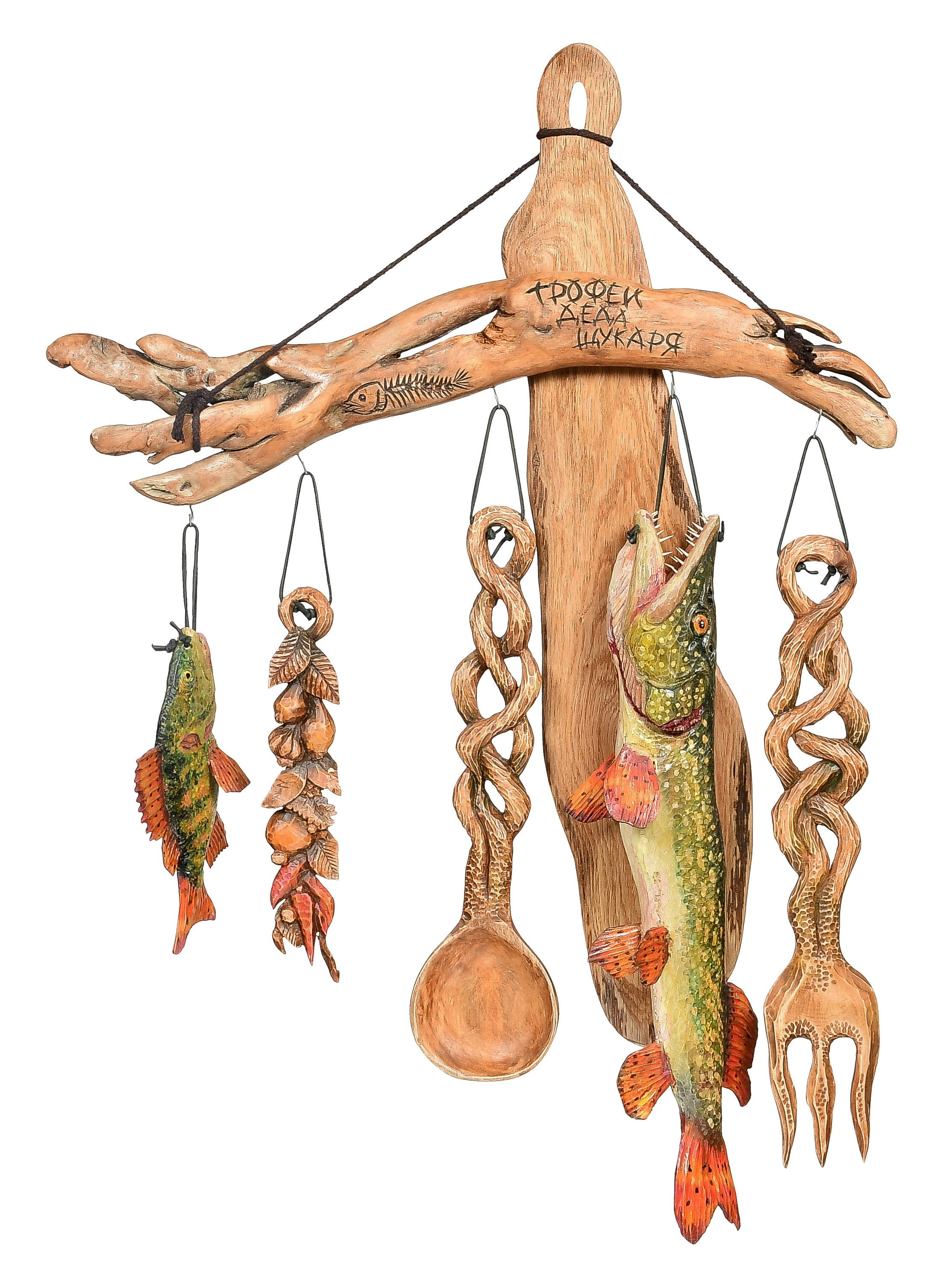 резьба по дереву рыба