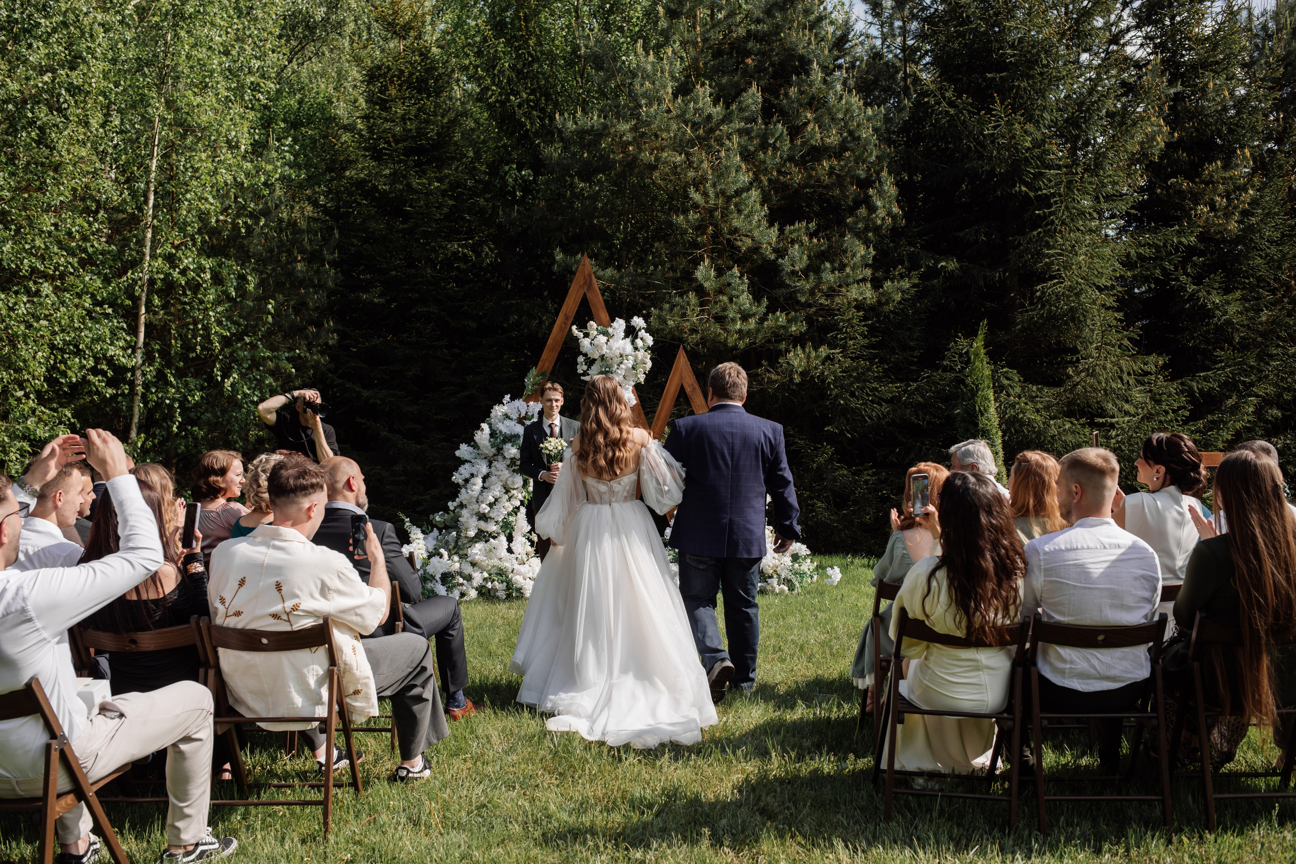 Свадебная фотосессия пары в Агроусадьбе Дачка бай