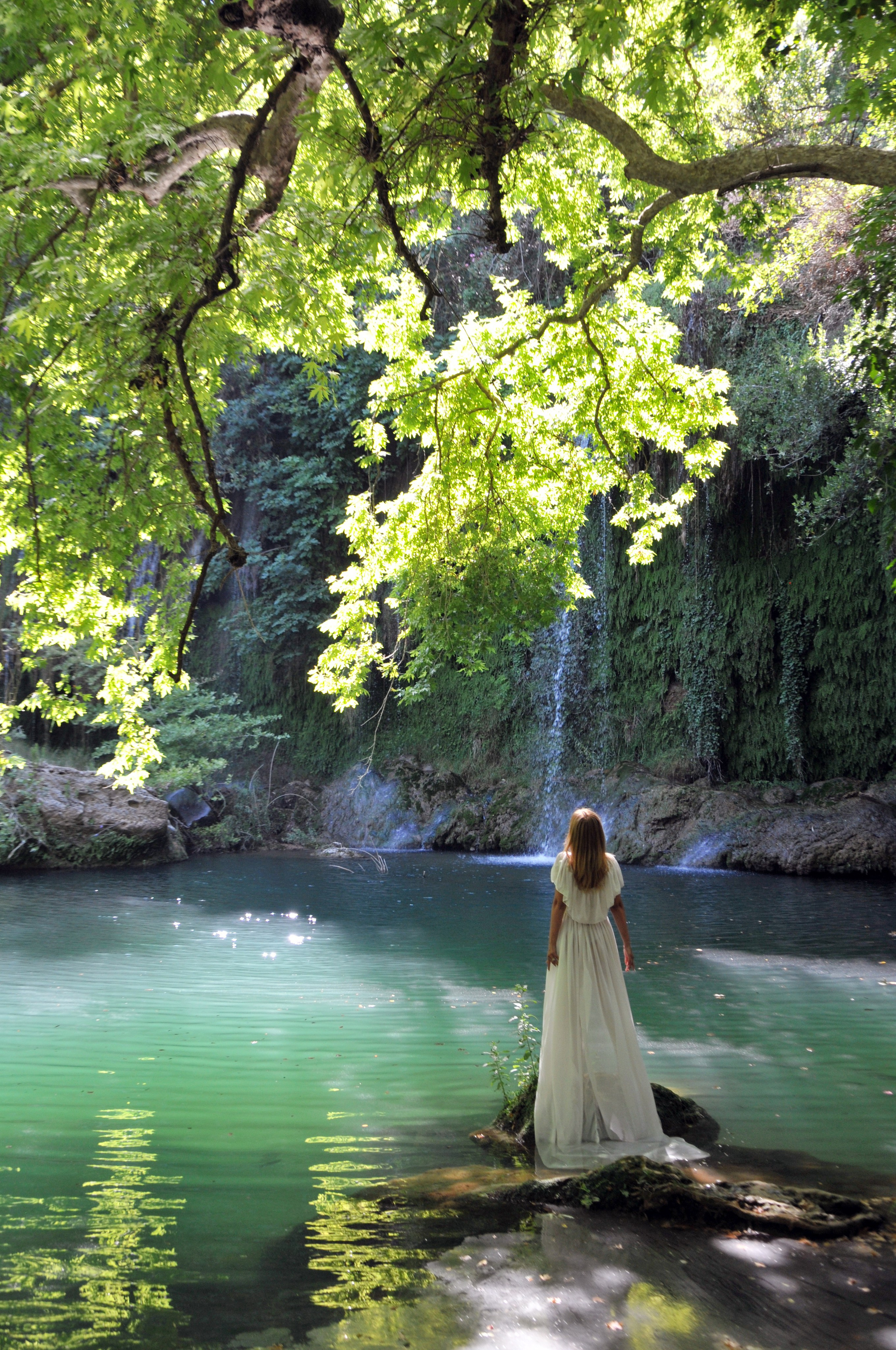 Индивидуальная фотосессия на водопаде Куршунлу, Анталия. Профессиональный фотограф в Турции Анталии Кемере Сиде Белеке Алании
