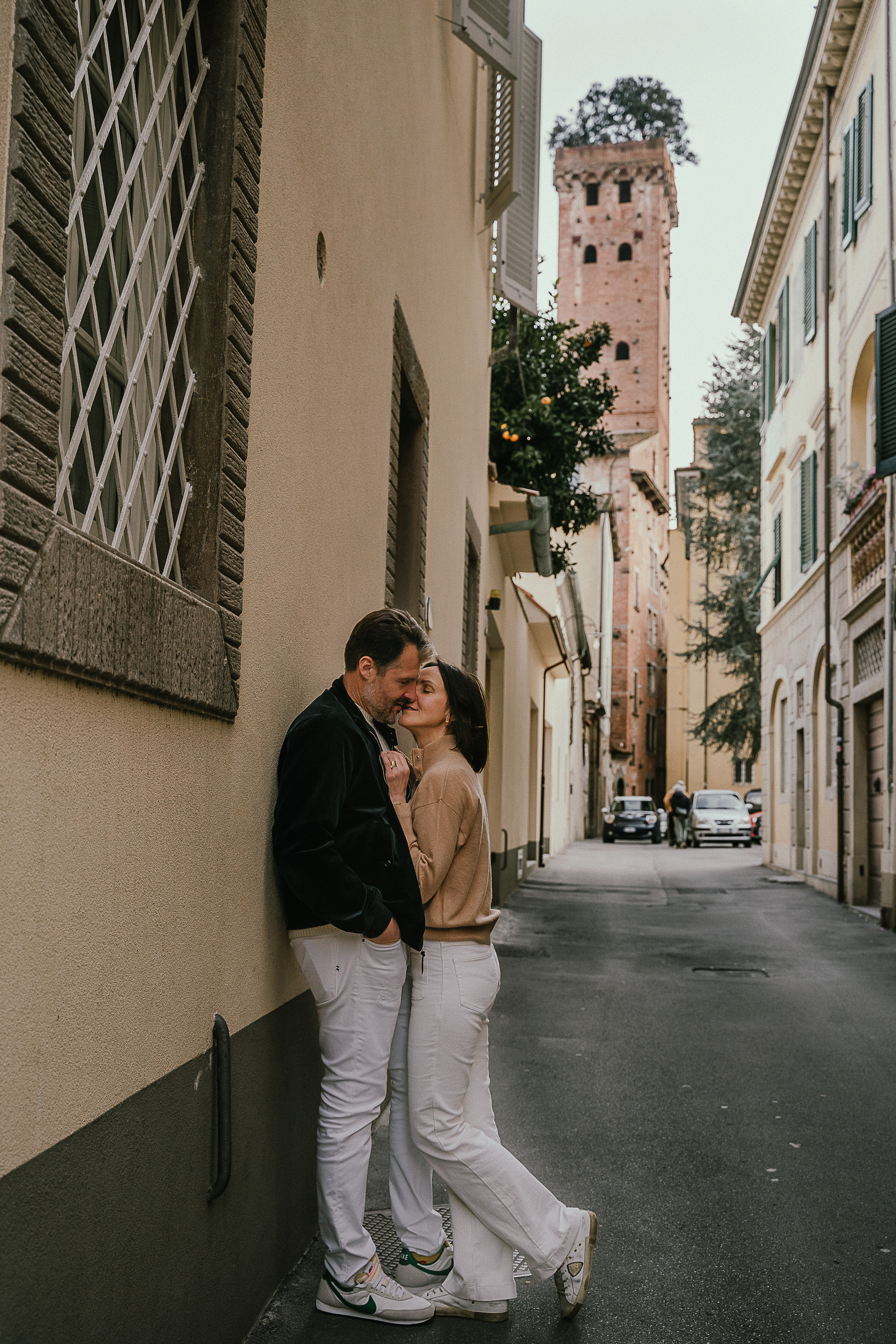 Fotografia Love Story a Lucca, Toscana). Family Lifestyle Photographer in Lucca, Italia