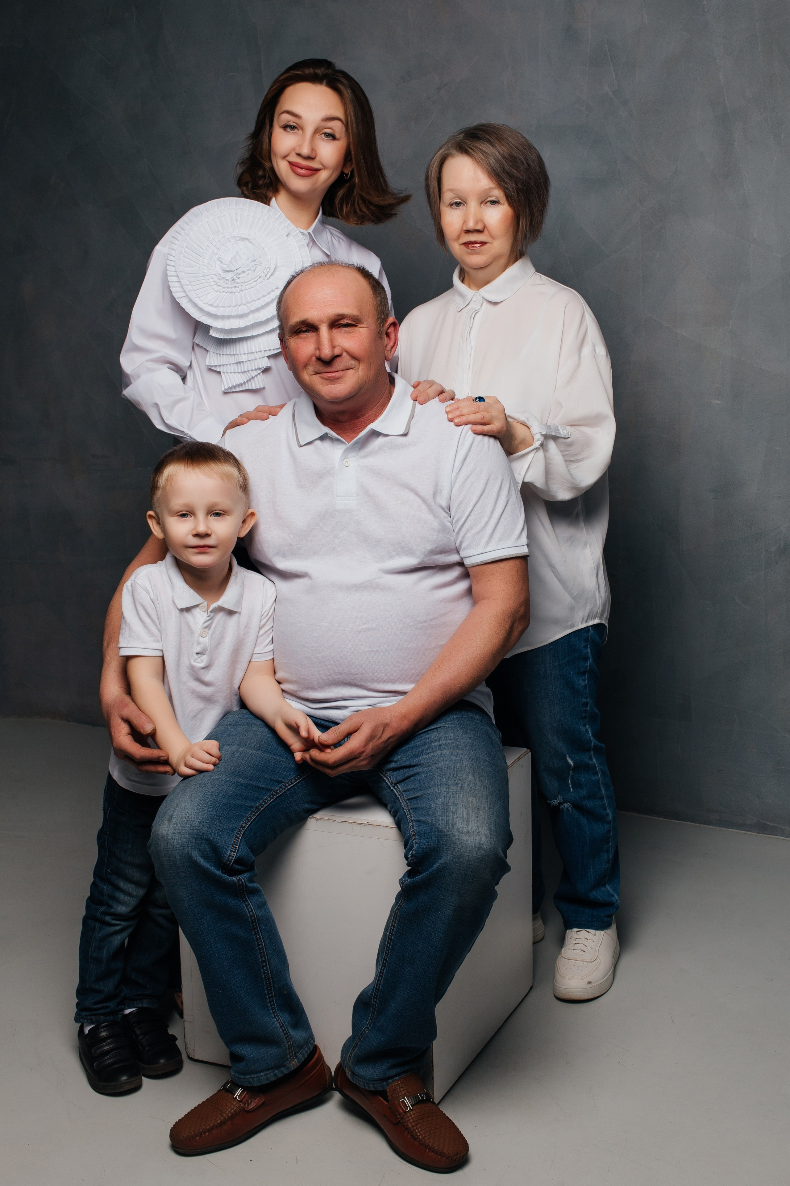 Семейная фотосессия Лилечки и Ивана. Женский фотограф в Оренбурге Ирина Заводчикова