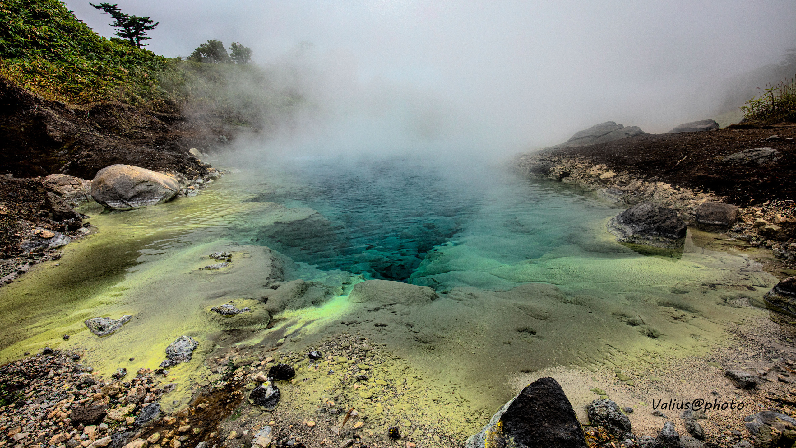 Вулкан Баранского. Термальные источники