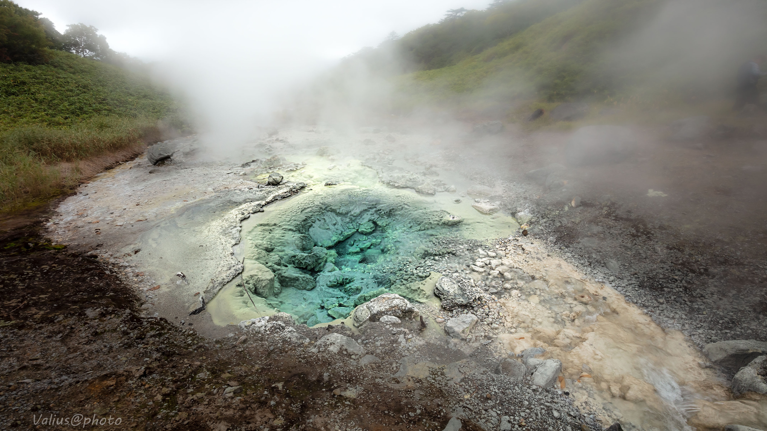 Вулкан Баранского. Термальные источники