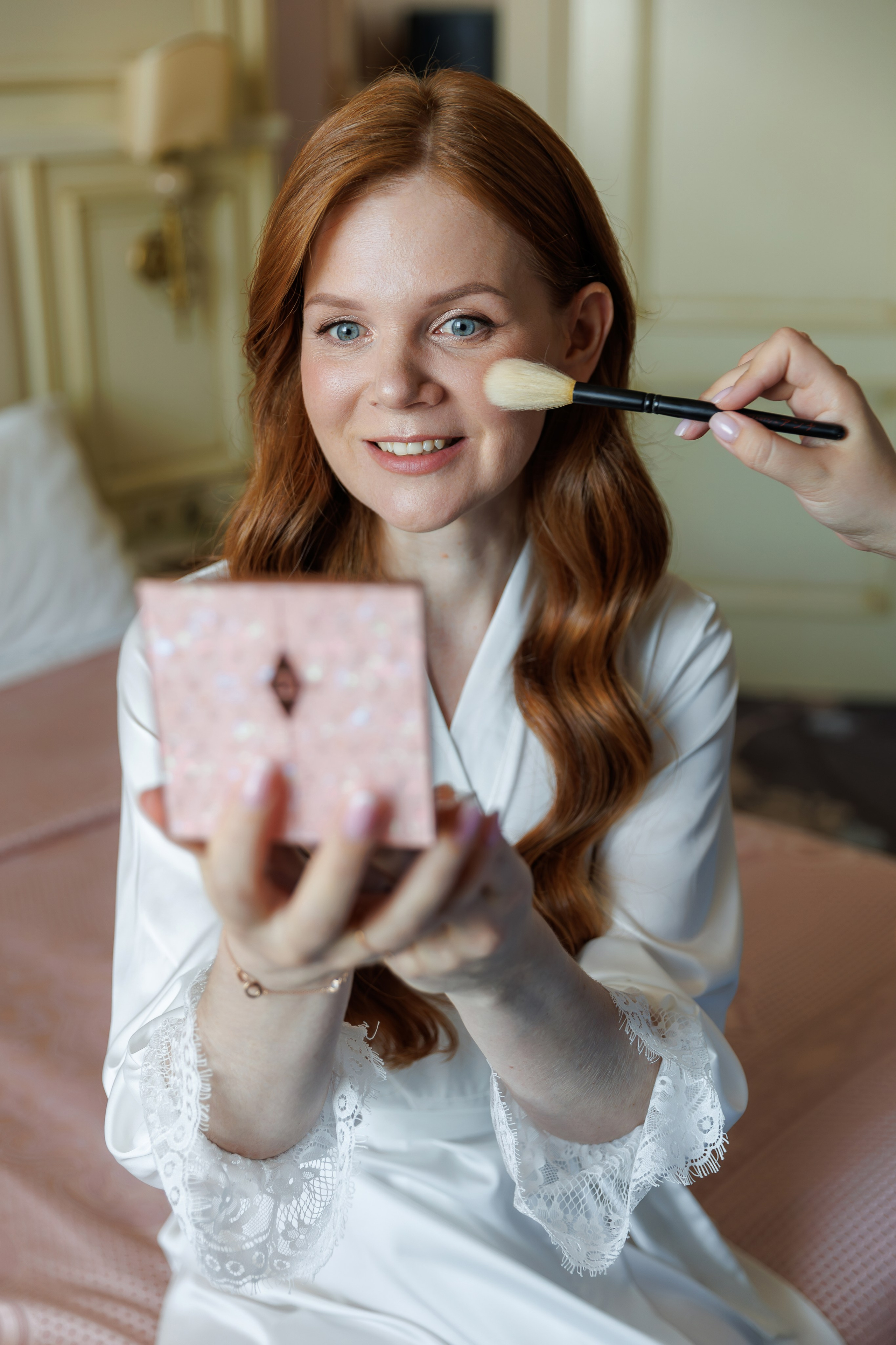 Свадебная фотосессия и сборы в отеле Милан (м. Домодедовская). Свадебный фотограф Москва и МО Сергей Киржаев