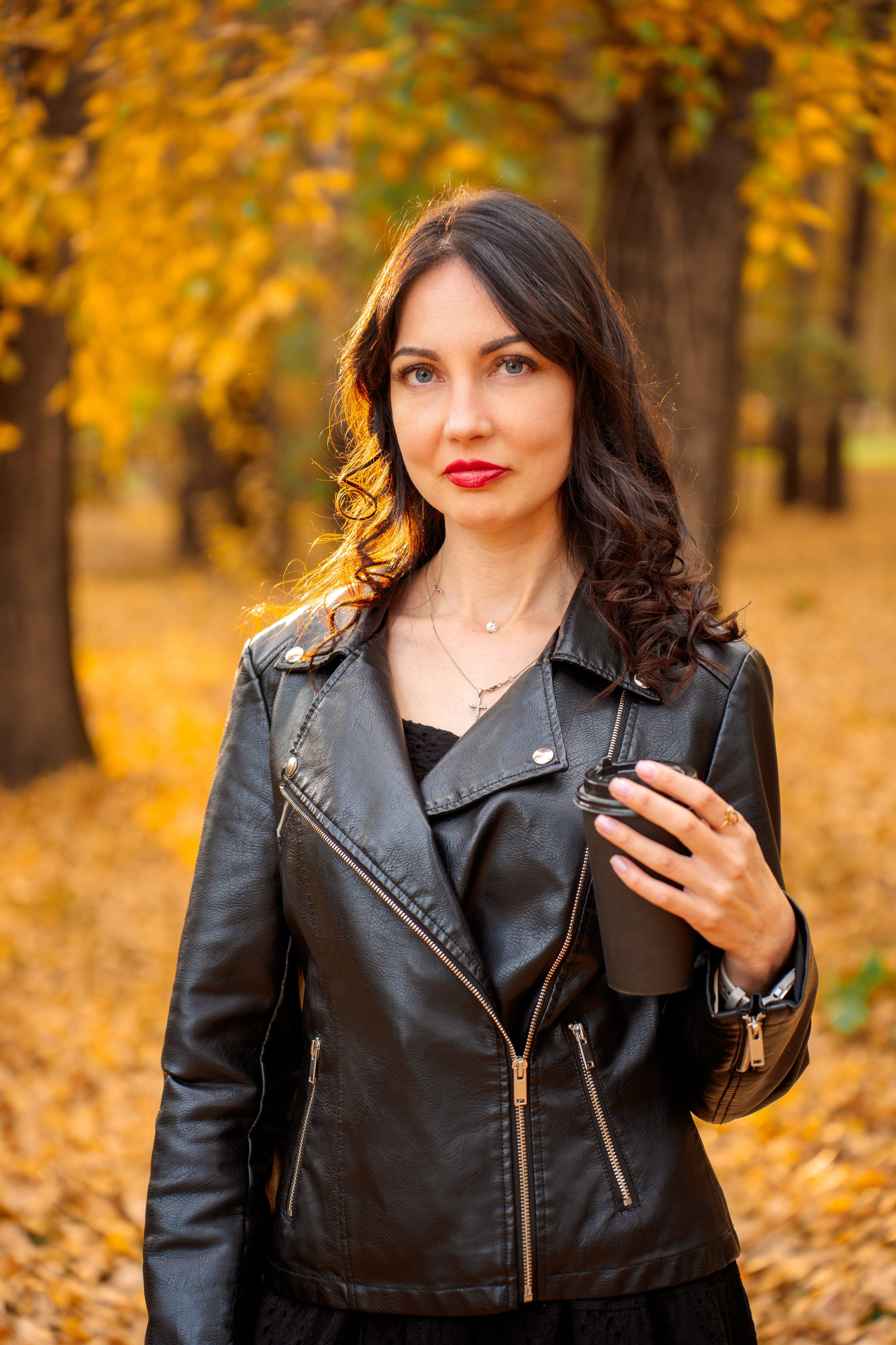 Уличные осенние фотосессии на природе и в городе. Фотограф Кемерово Анна Князева