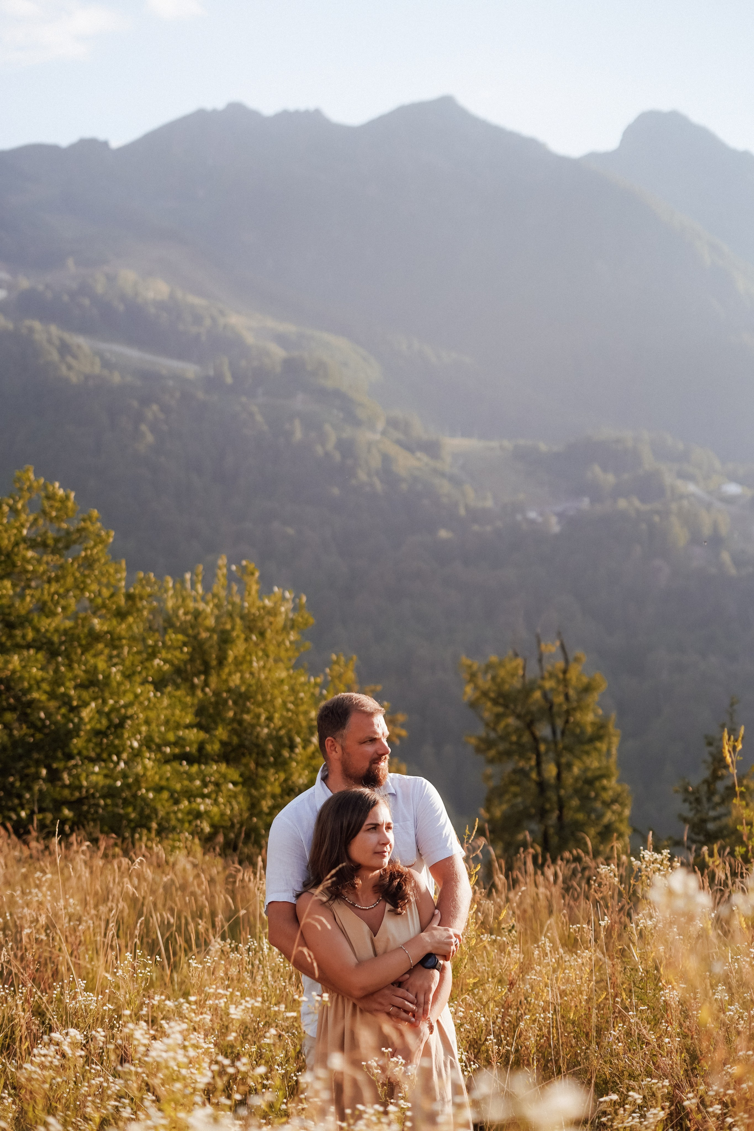Алексей и Екатерина в горах Красной Поляны. Фотограф в Сочи и Абхазии | Фототуры | September Air