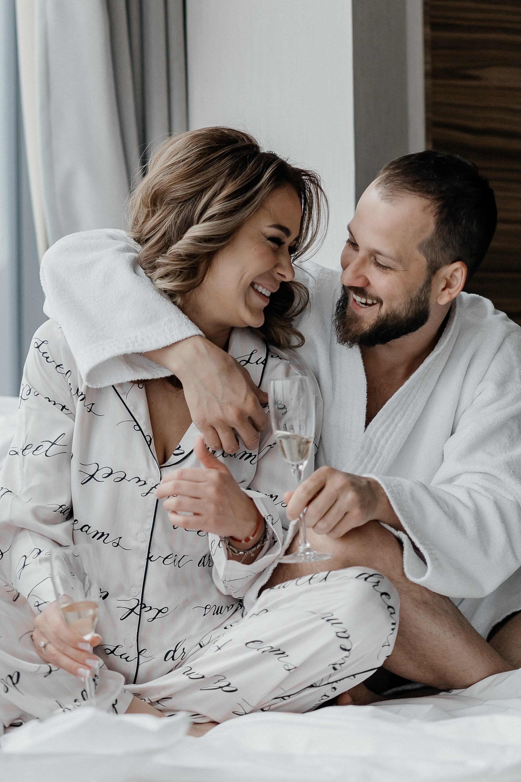 Свадебные сборы в Radisson Blu Olimpiyskiy. Свадебный фотограф Москва — Сергей и Татьяна