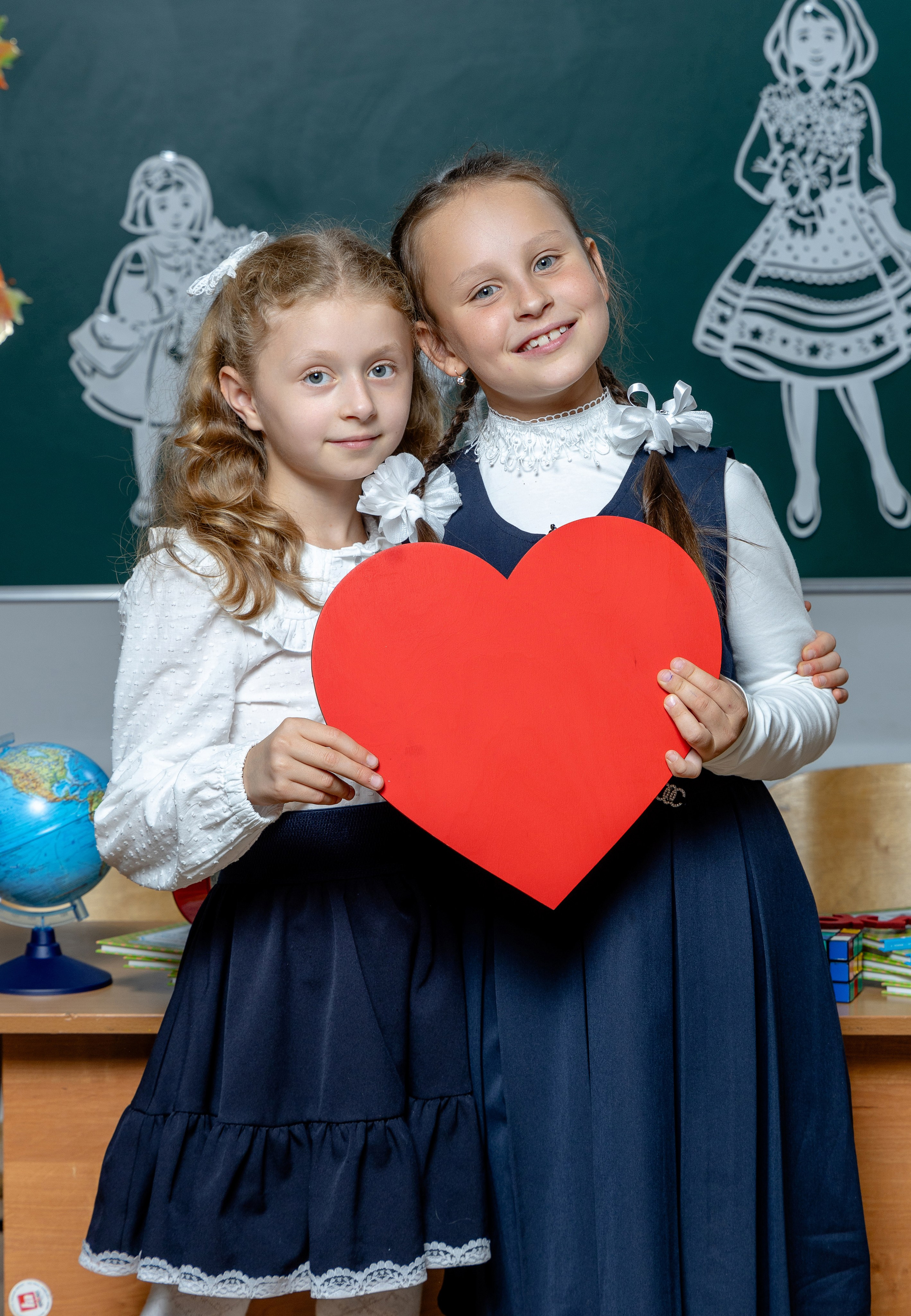 НАЧАЛЬНАЯ ШКОЛА. Выпускные альбомы Москва Московская область Ирина Чугайнова