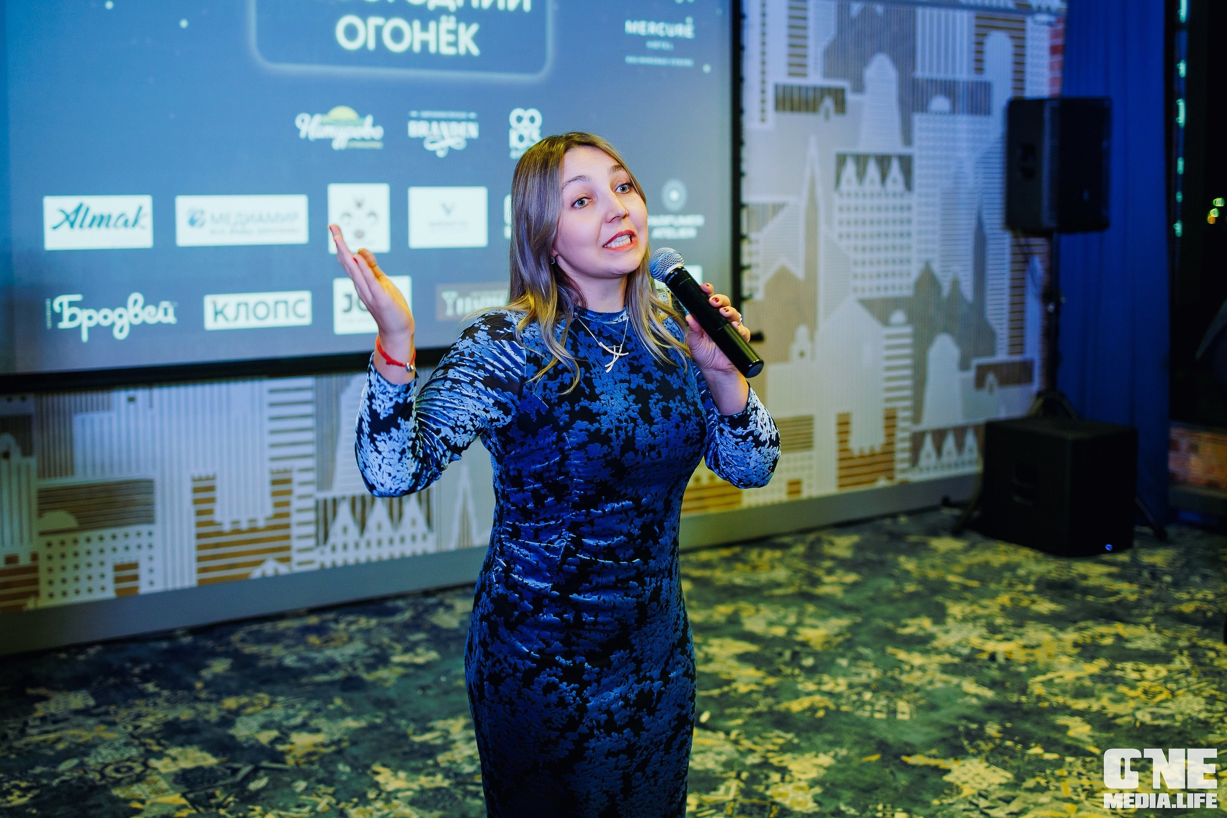 Новогодний Огонёк от Верю в Чудо. One Media Life: фоторепортажи, фотоотчеты с мероприятий и заведений