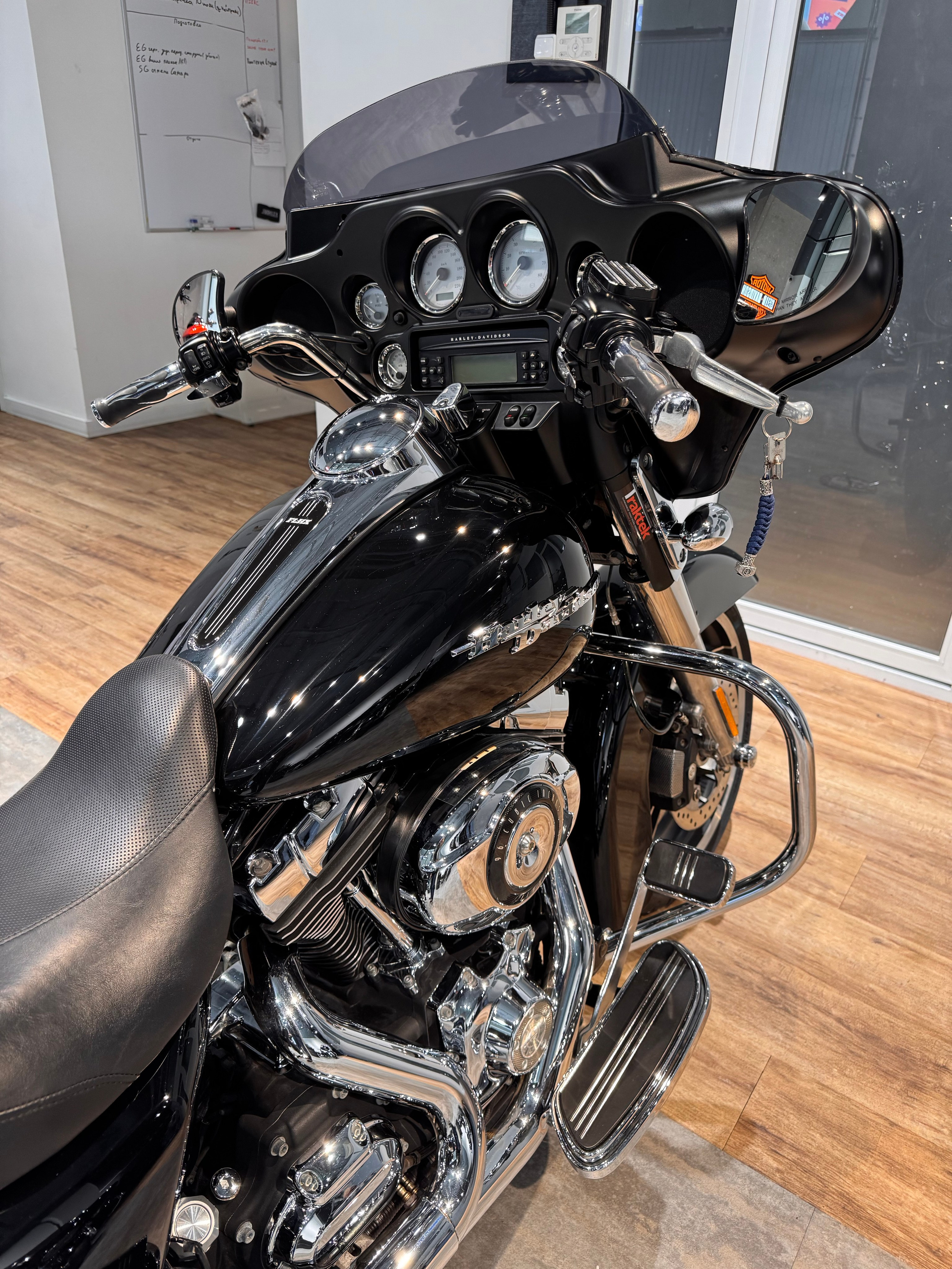 Harley Davidson 2010 Street Glide ABS — купить мотоцикл. Hello Davidson, Москва. Только хорошие мотоциклы…