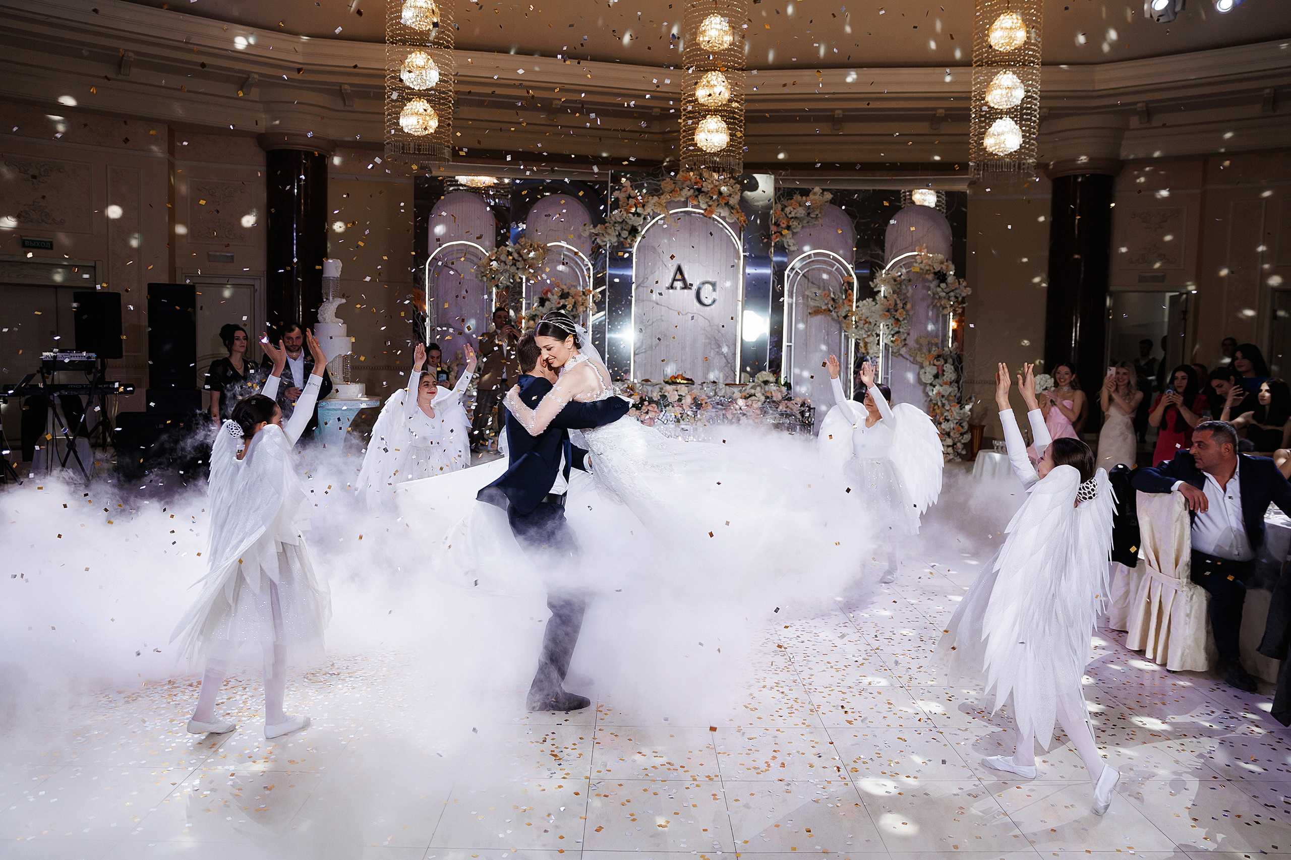 Свадебный фотограф в Сочи. Свадебная фотосессия. Свадебный и семейный фотограф в Сочи Денис Вялов